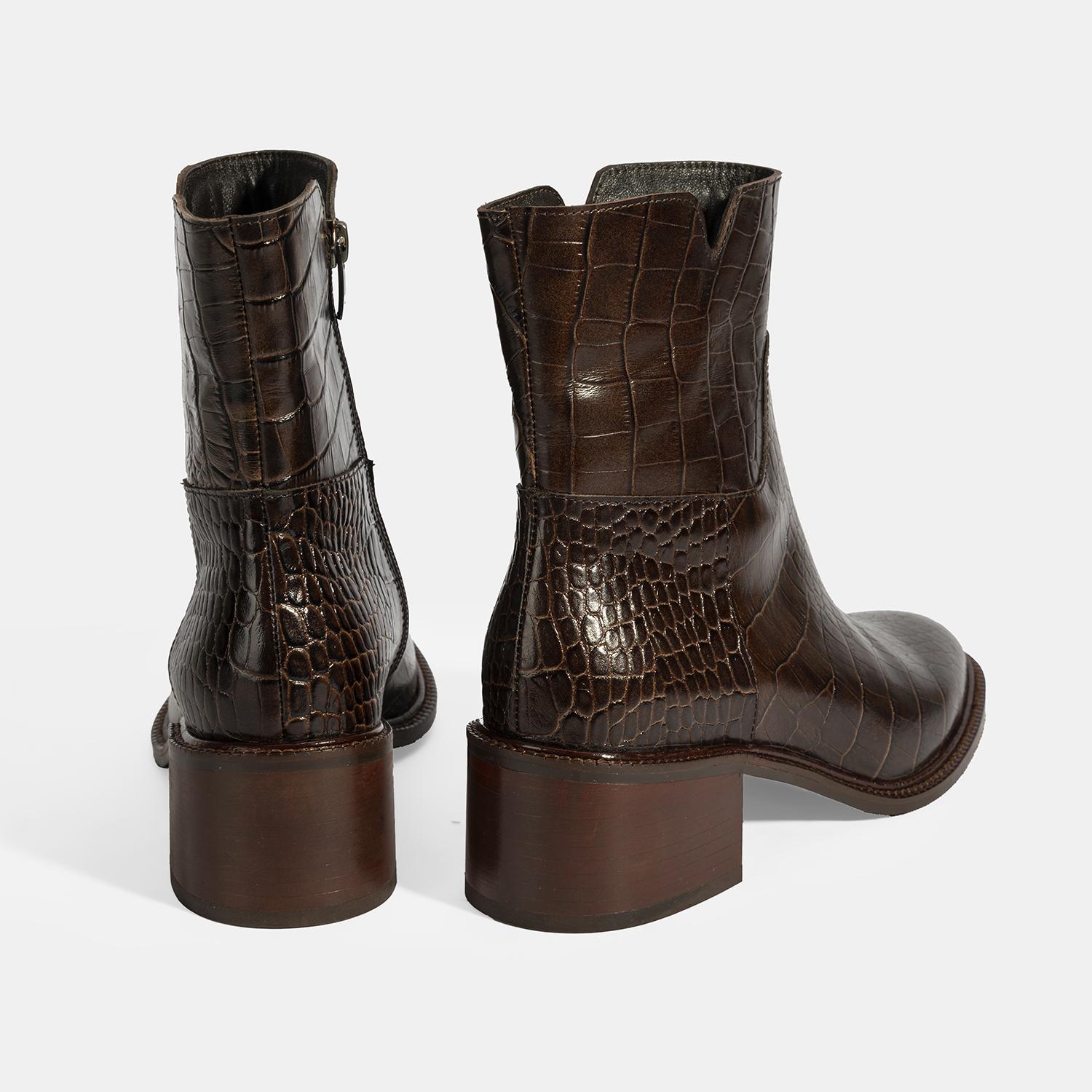 Kadın Kahve Kroko Baskılı Fermuarlı Deri Topuklu Bot