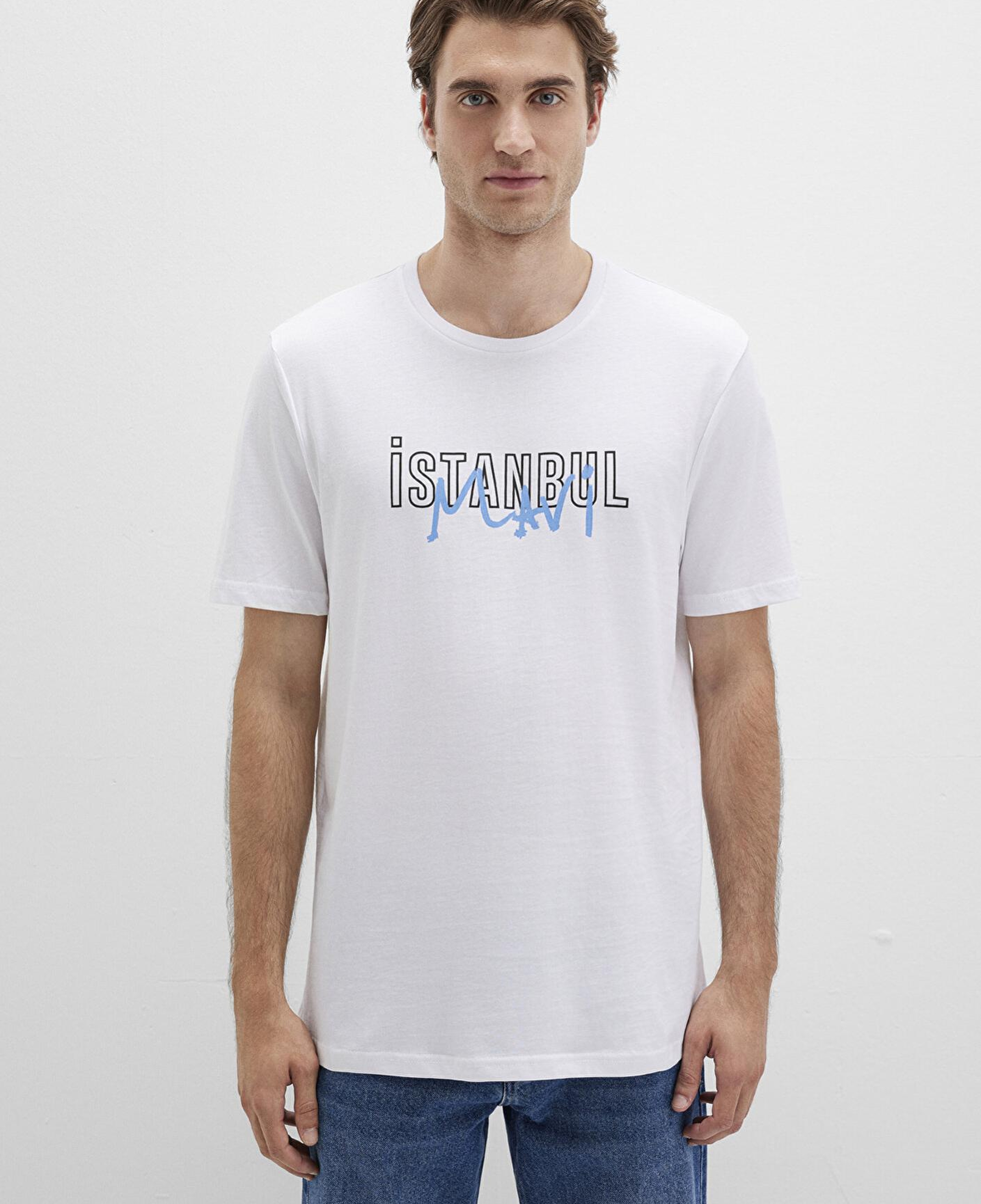Mavi İstanbul Baskılı Beyaz Tişört Regular Fit / Normal Kesim 067114-620