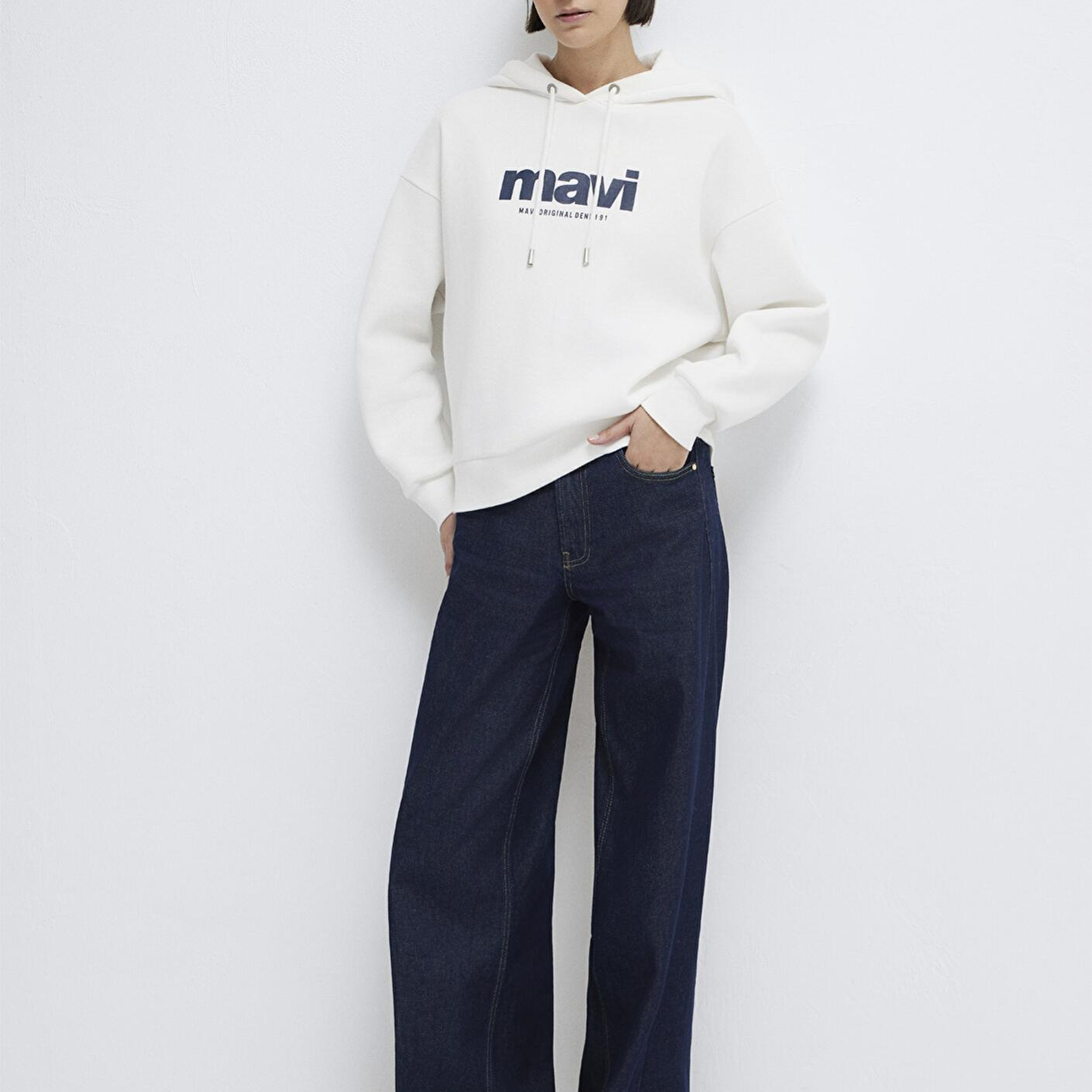 Mavi Mavi Logo Baskılı Kapüşonlu Ekru Sweatshirt 168334-81964