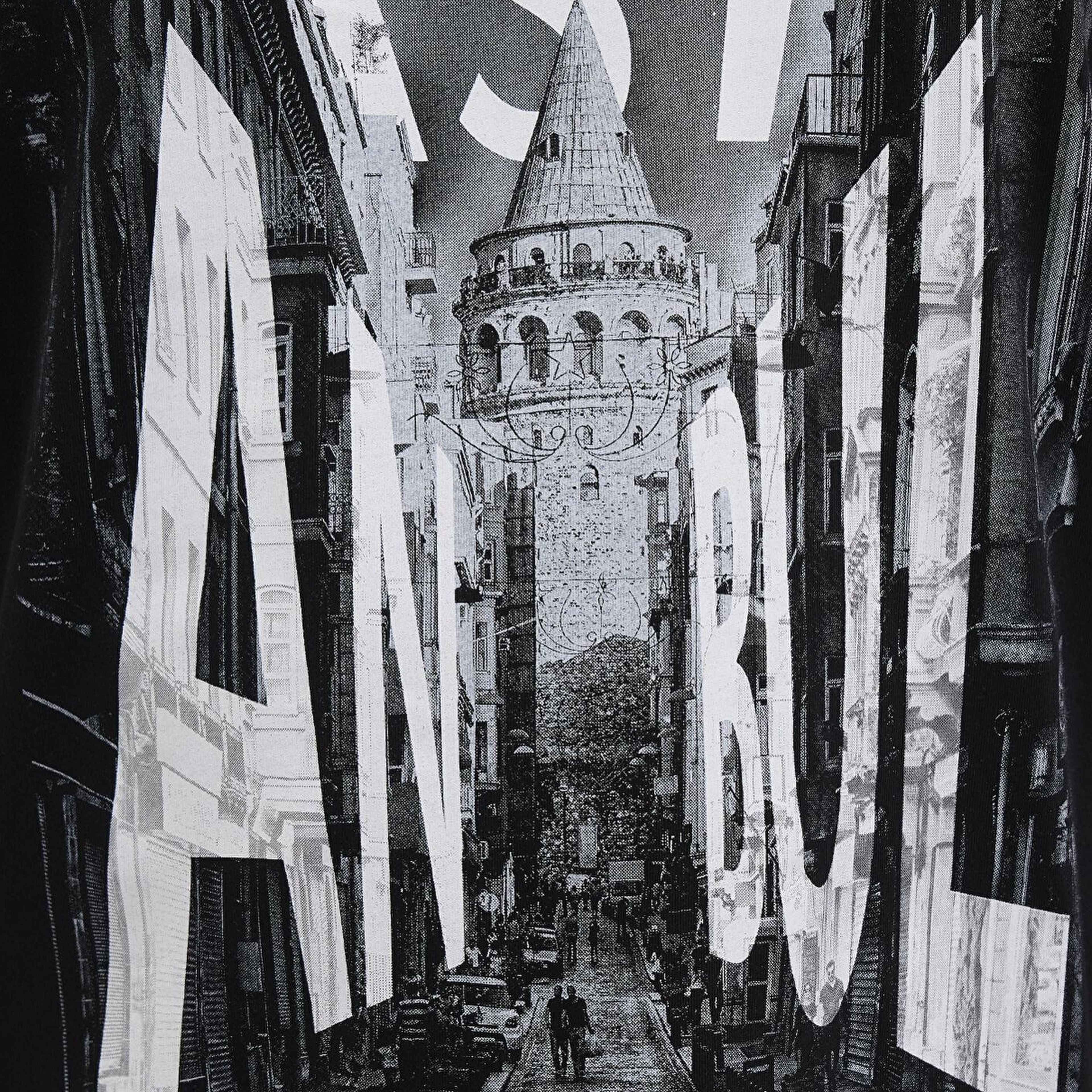 Mavi İstanbul Galata Baskılı Siyah Tişört Slim Fit / Dar Kesim 067053-900