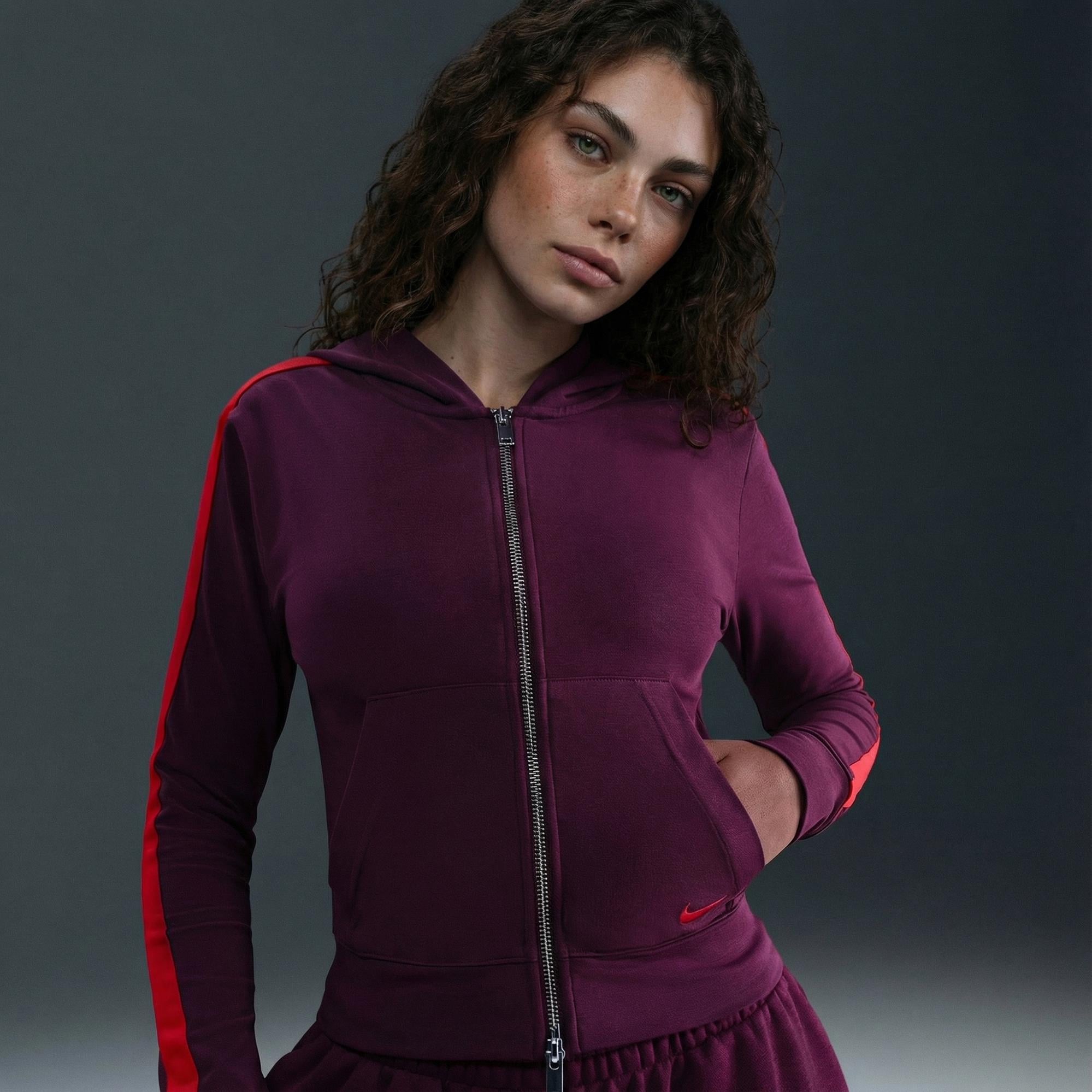 Nike Sportswear Full-Zip Hooded Kadın Bordo Hoodie