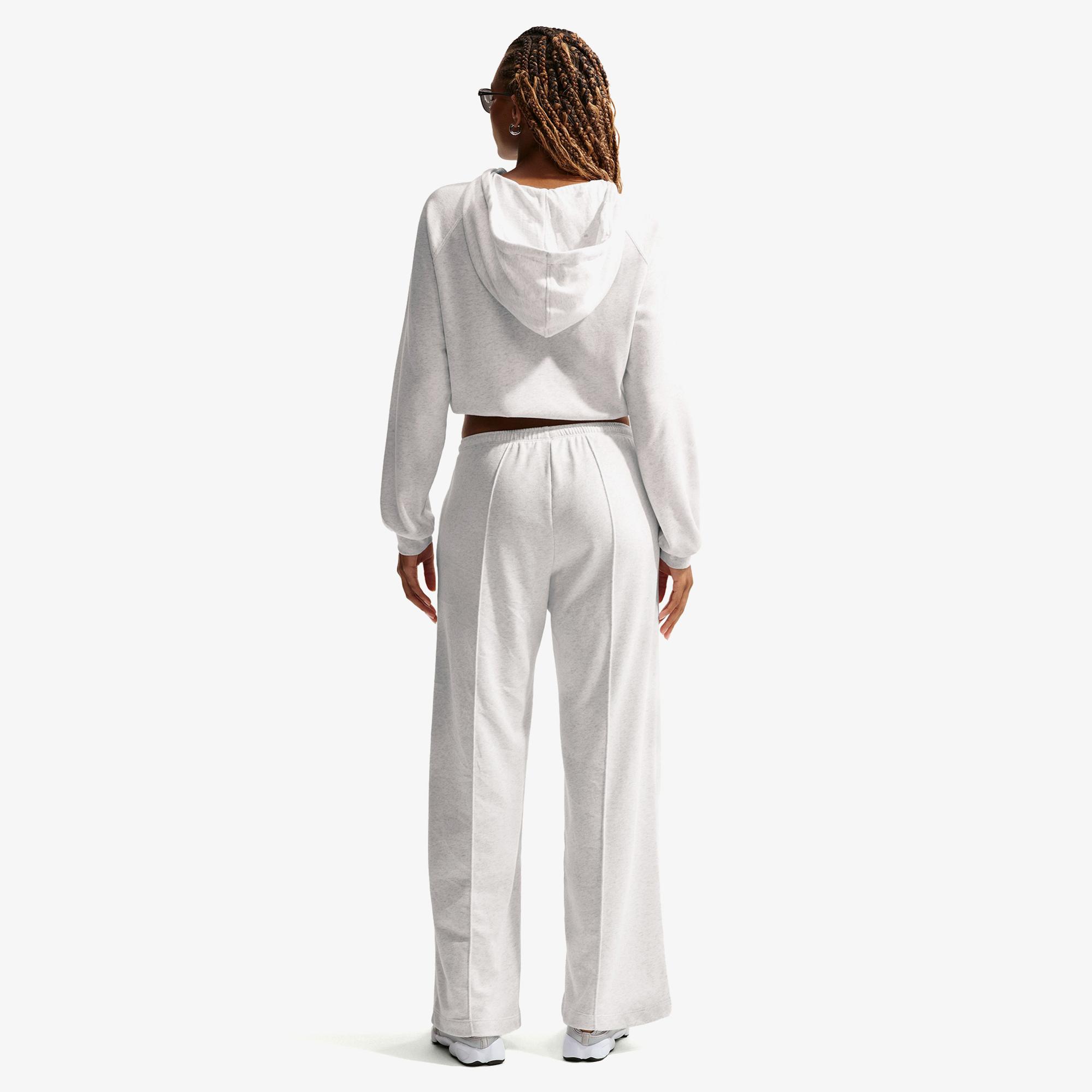 Nike Sportswear Chill Terry Kadın Beyaz Sweatshirt