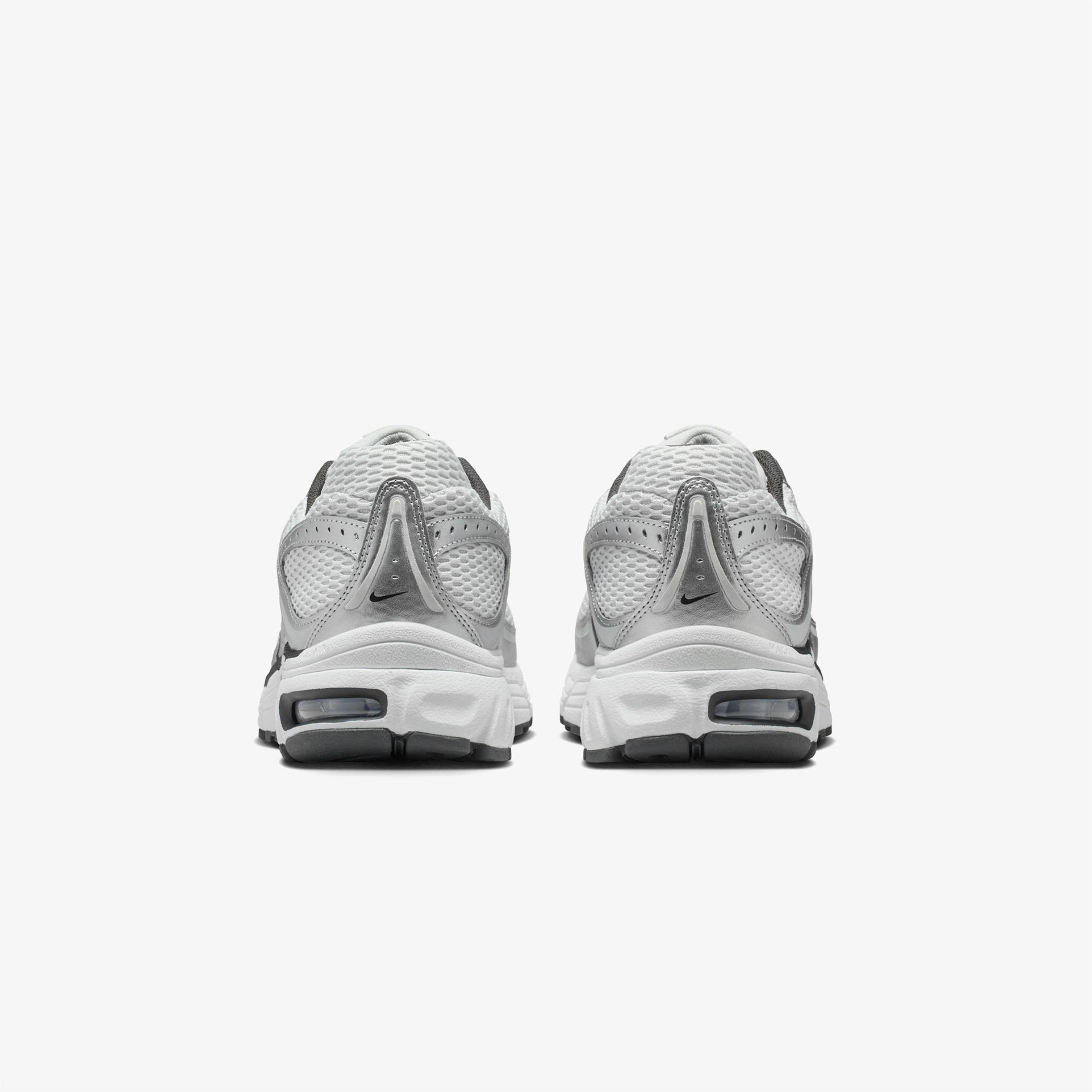 Nike Air Max Moto Erkek Gri Spor Ayakkabı