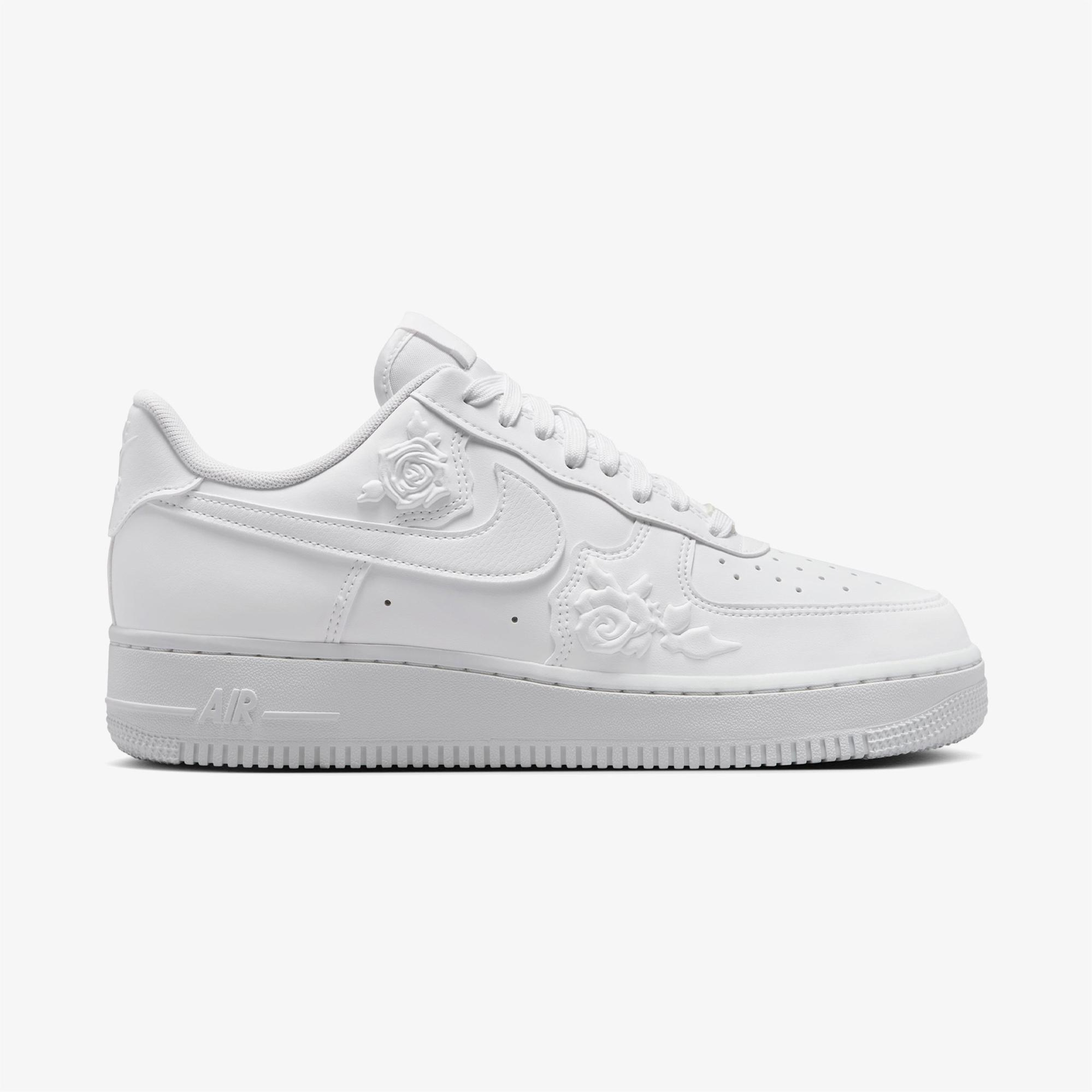 Nike Air Force 1 '07 Kadın Beyaz Spor Ayakkabı