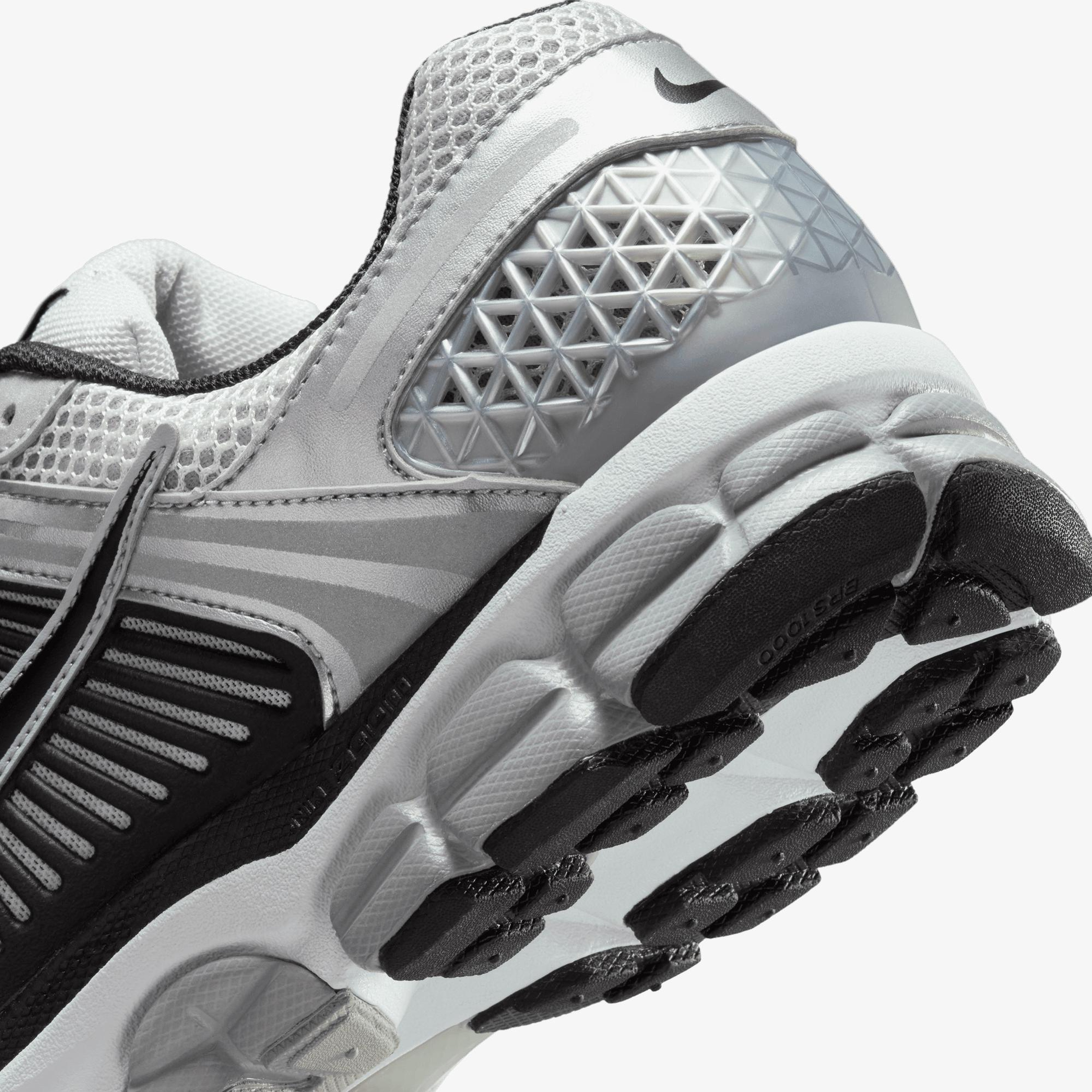 Nike Zoom Vomero 5 Erkek Gri Spor Ayakkabı