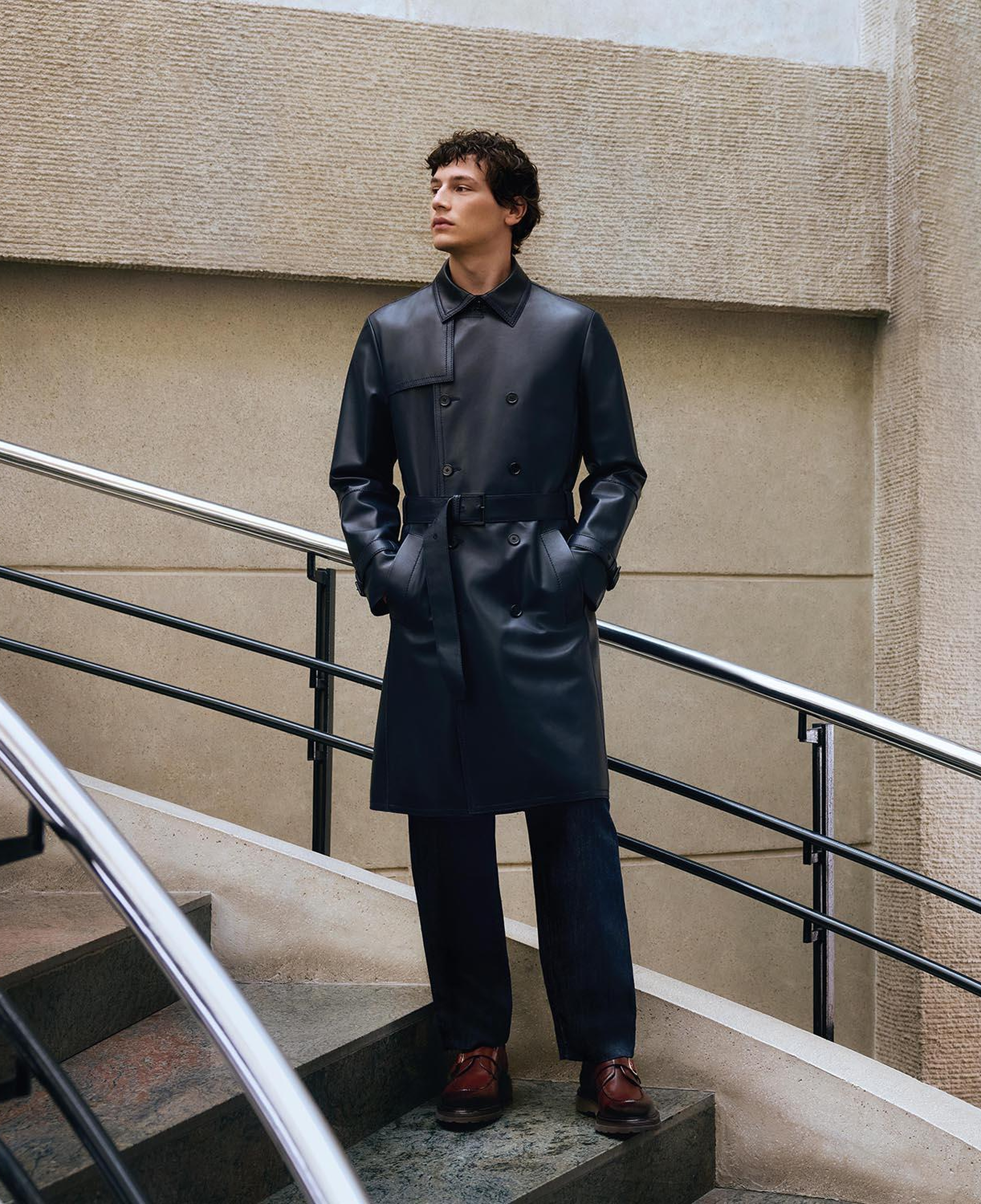 Erkek Lacivert Kruvaze Kapamalı Deri Trençkot