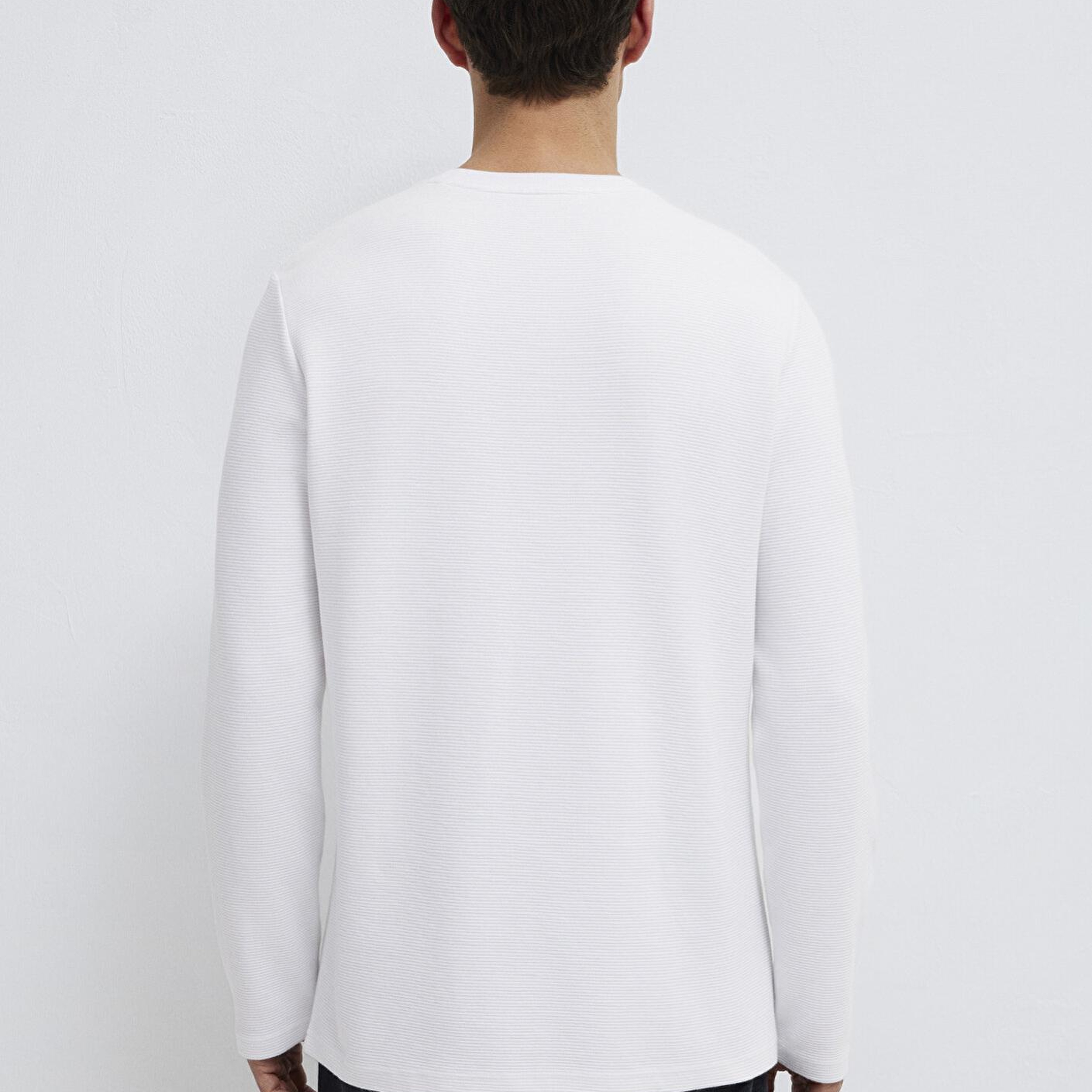 Mavi Uzun Kollu Dokulu Beyaz Tişört Slim Fit / Dar Kesim 064622-20454