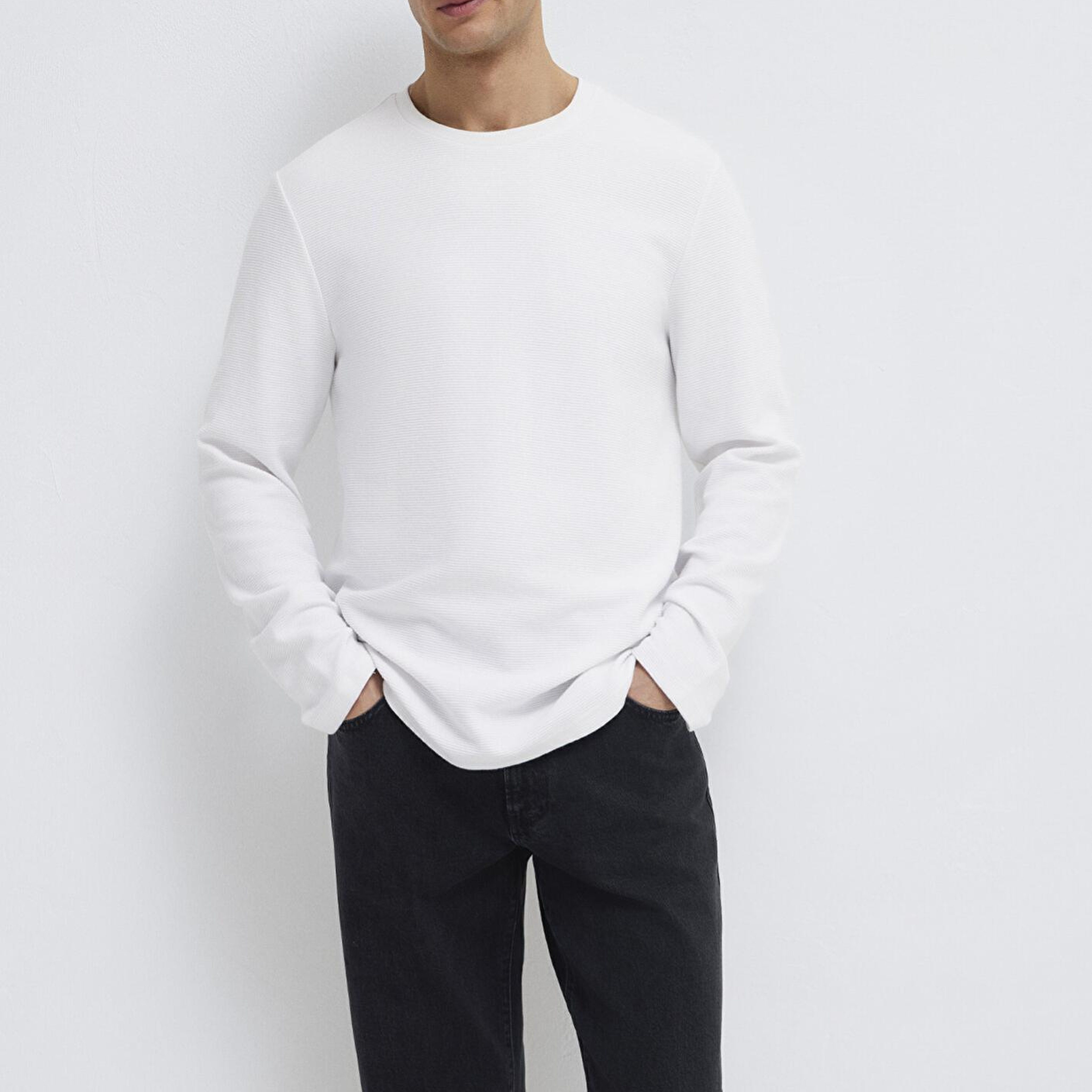 Mavi Uzun Kollu Dokulu Beyaz Tişört Slim Fit / Dar Kesim 064622-20454