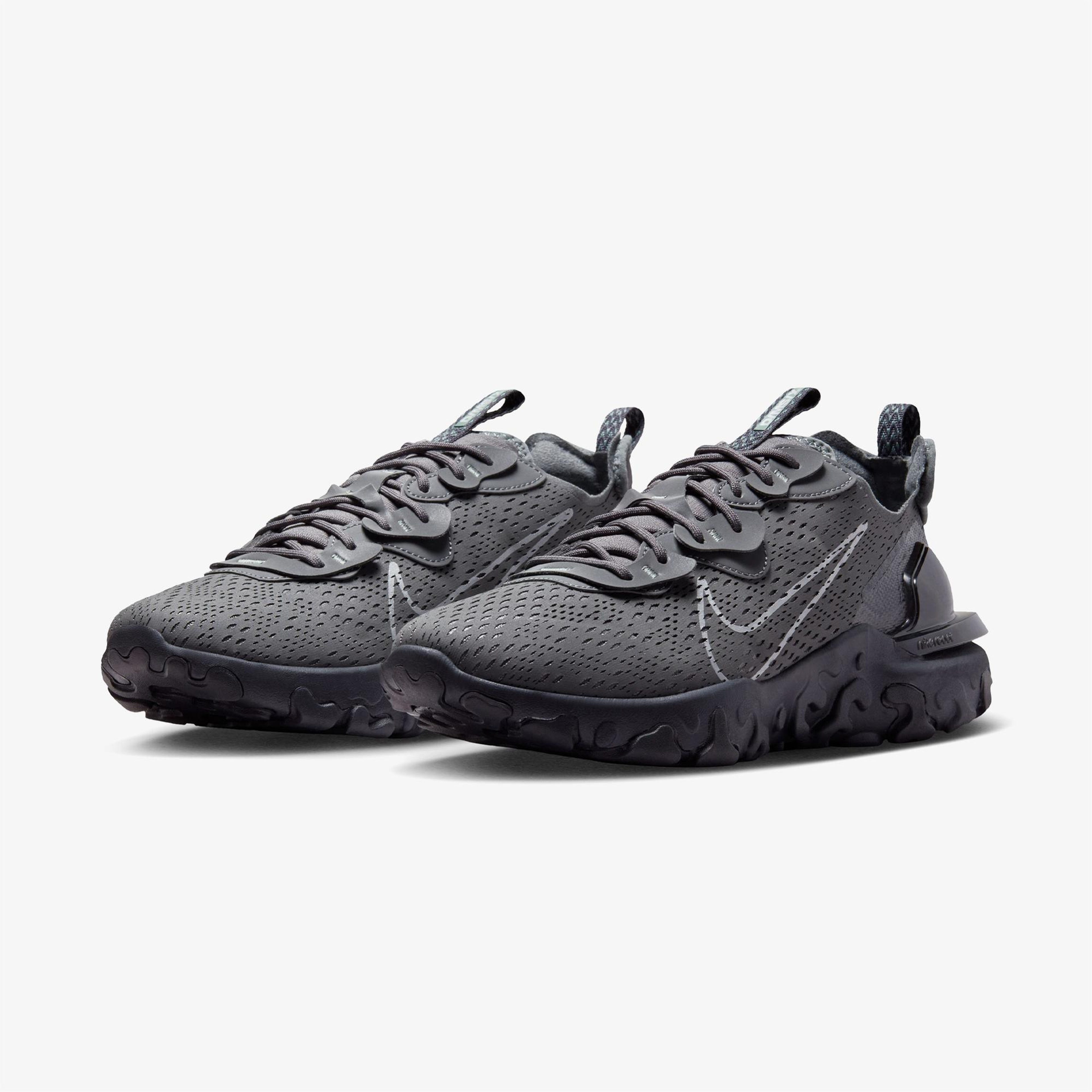 Nike React Vision Erkek Gri Spor Ayakkabı