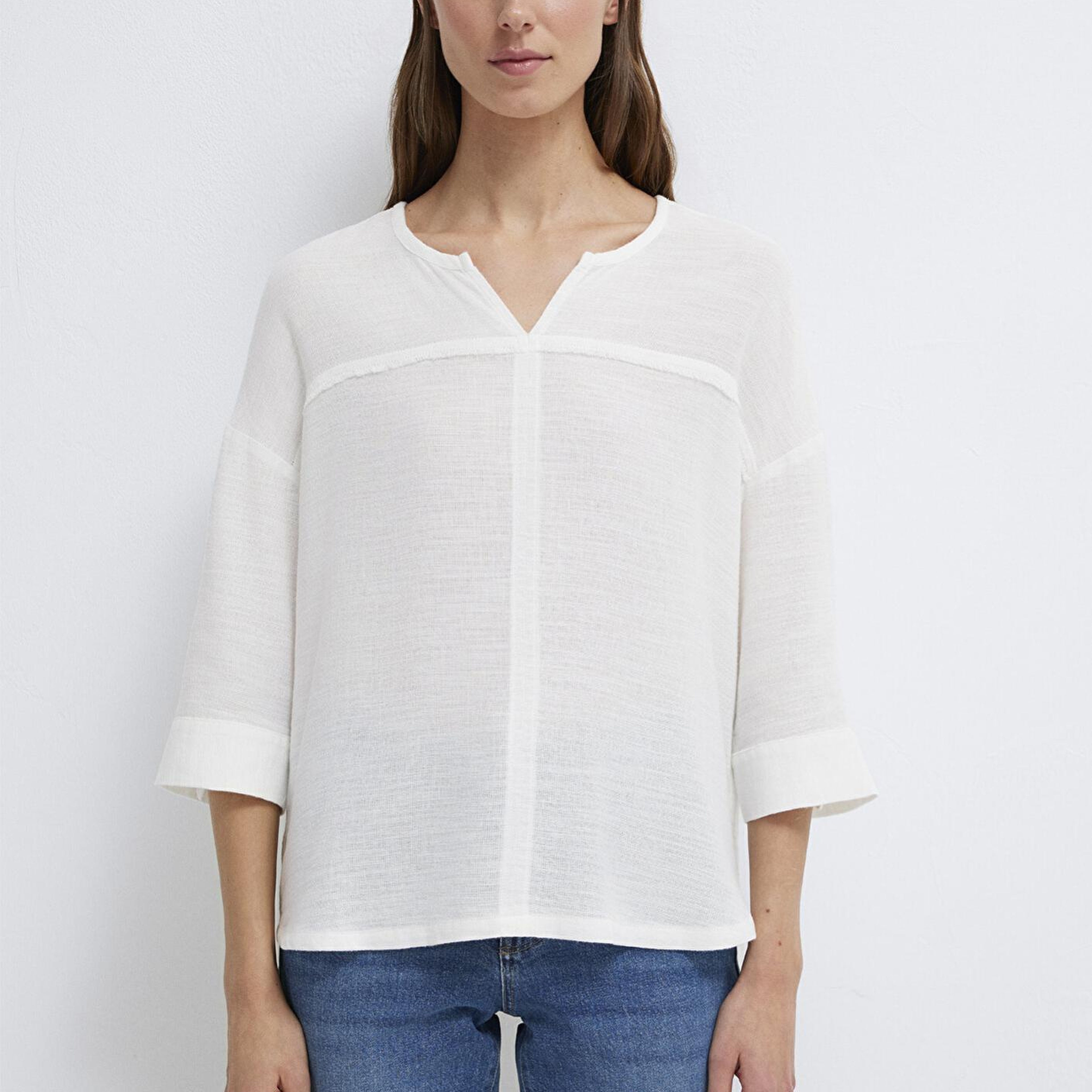 Mavi V Yaka Beyaz Bluz 121357-22937