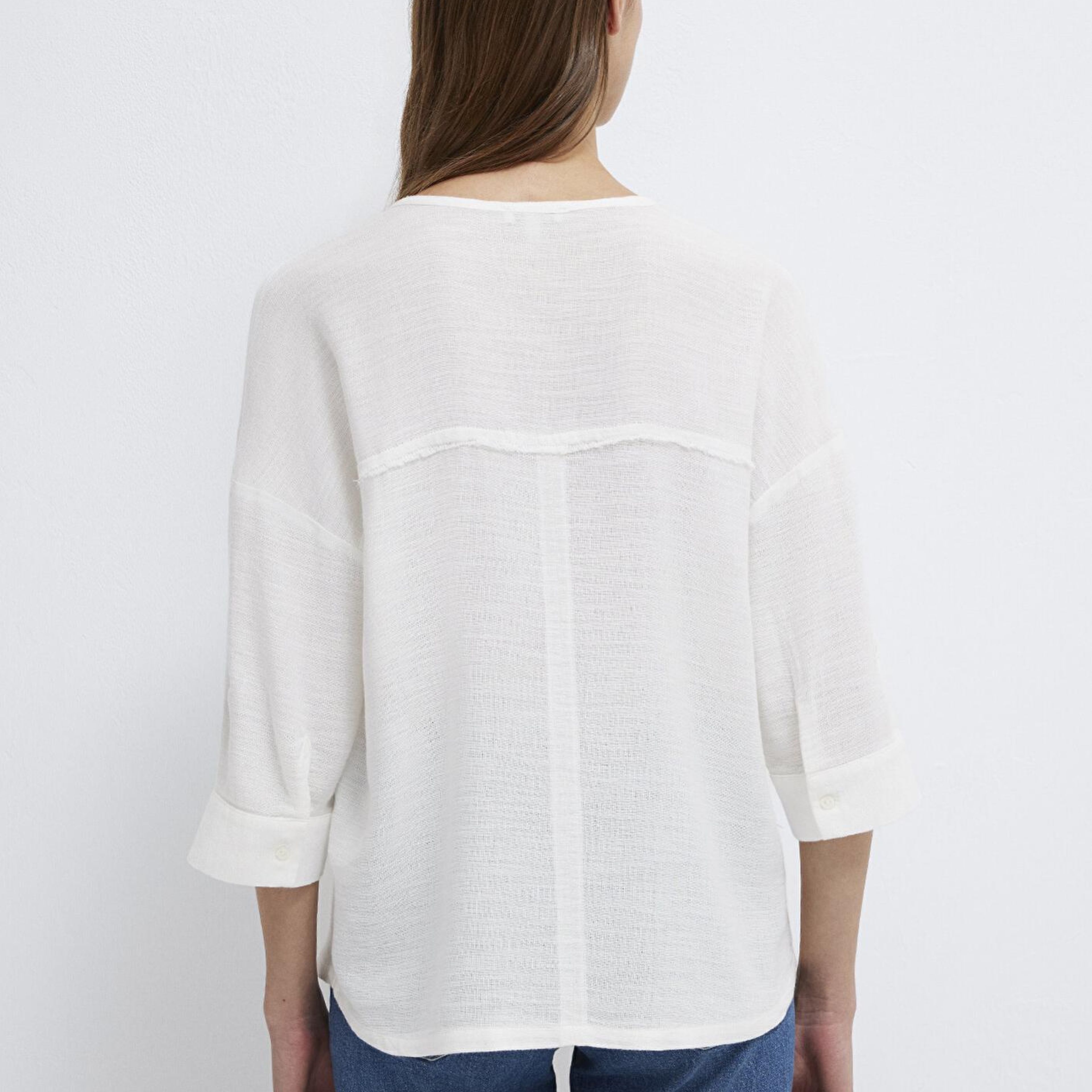 Mavi V Yaka Beyaz Bluz 121357-22937