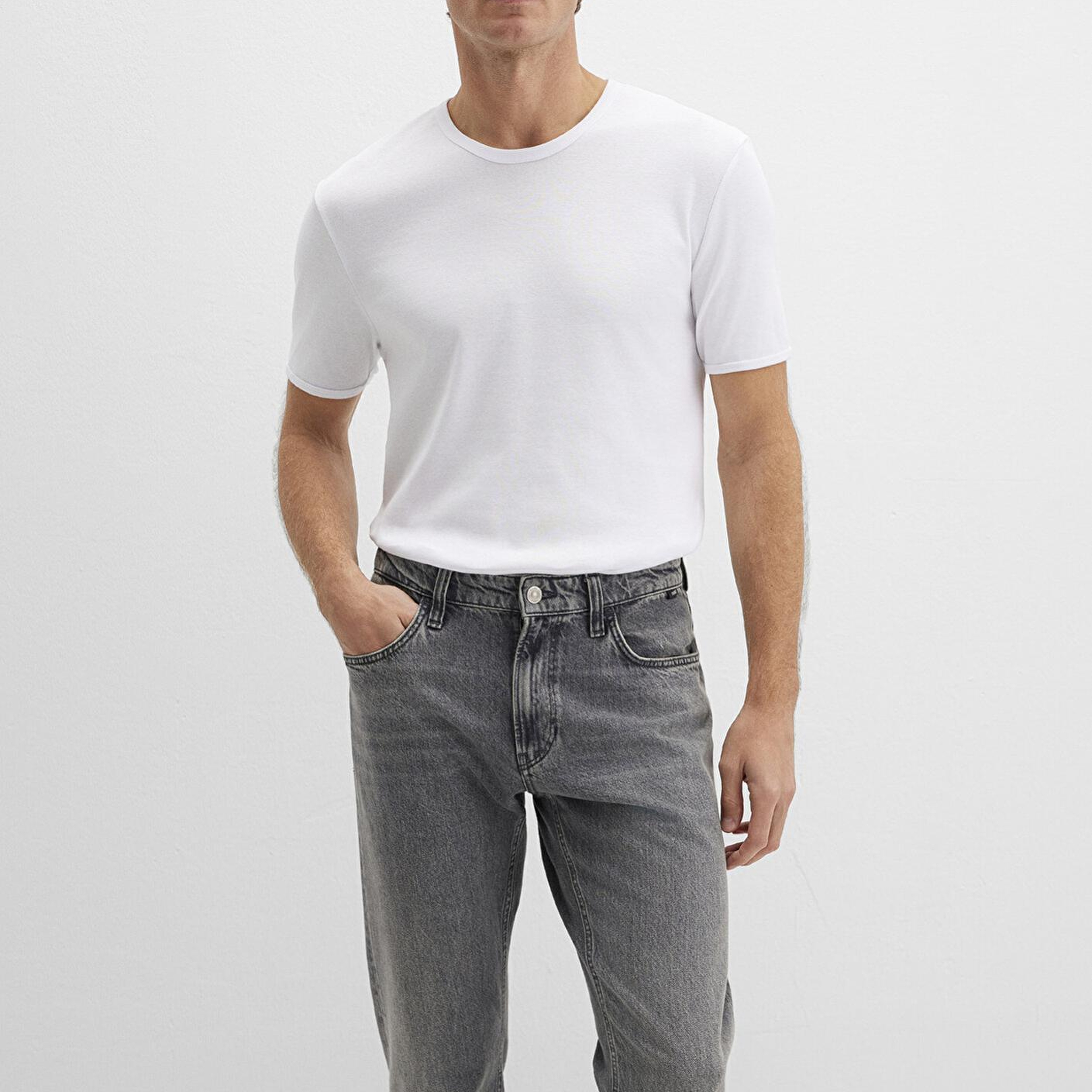 Mavi Ribana Detaylı Beyaz Tişört Fitted / Vücuda Oturan Kesim 063747-620