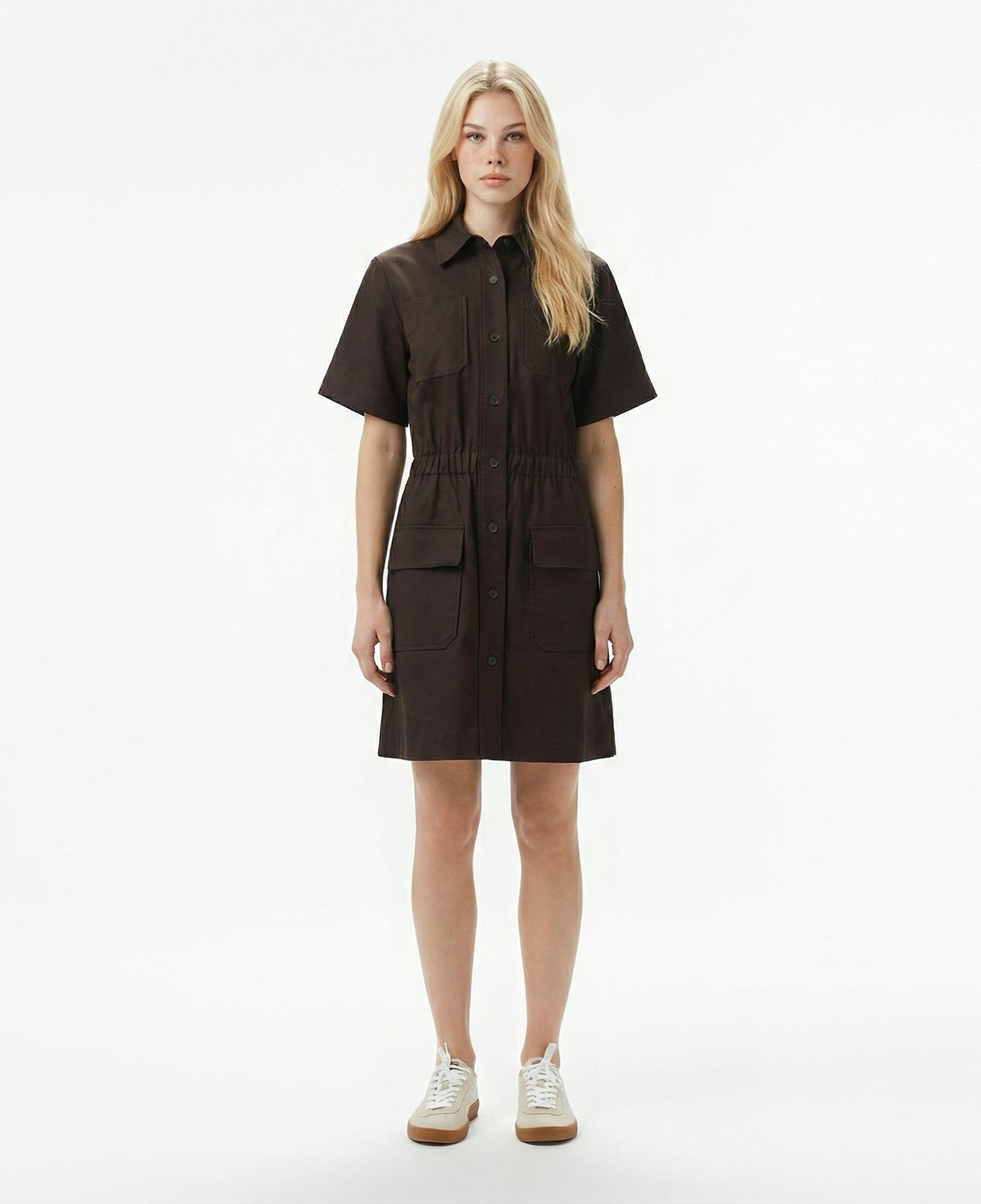 Lacoste Kadın Classic Fit Kısa Kollu Kahverengi Elbise