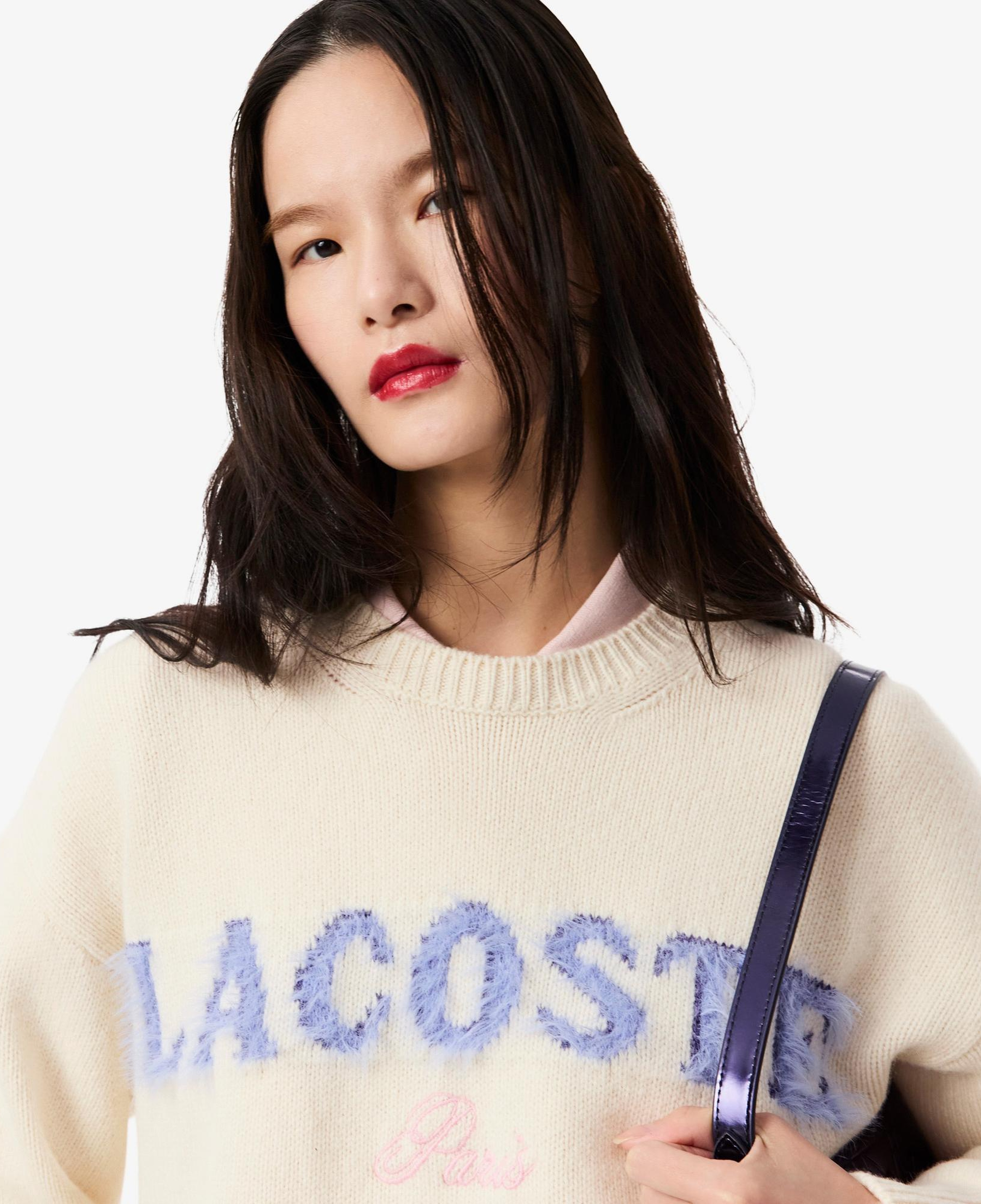 Lacoste Kadın Classic Fit Bisiklet Yaka Baskılı Yün Krem Kazak