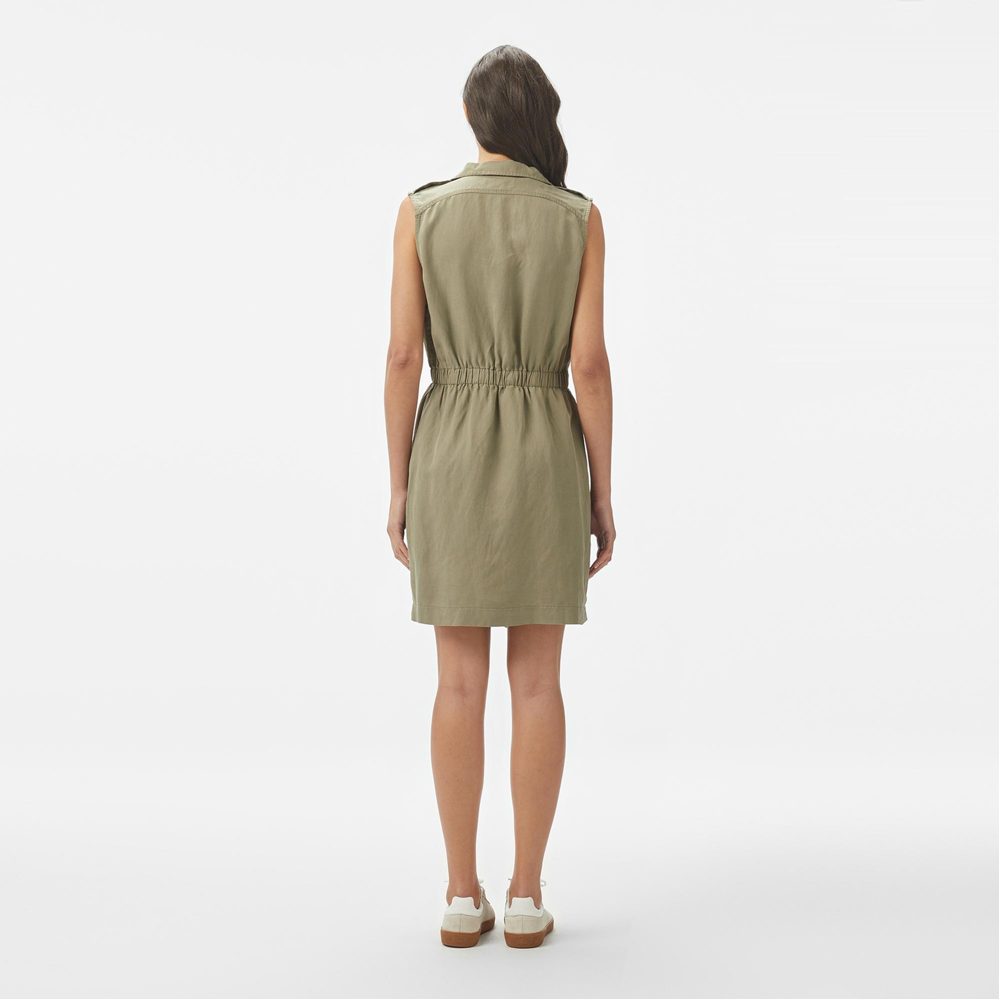 Lacoste Kadın Classic Fit Kolsuz Haki Elbise