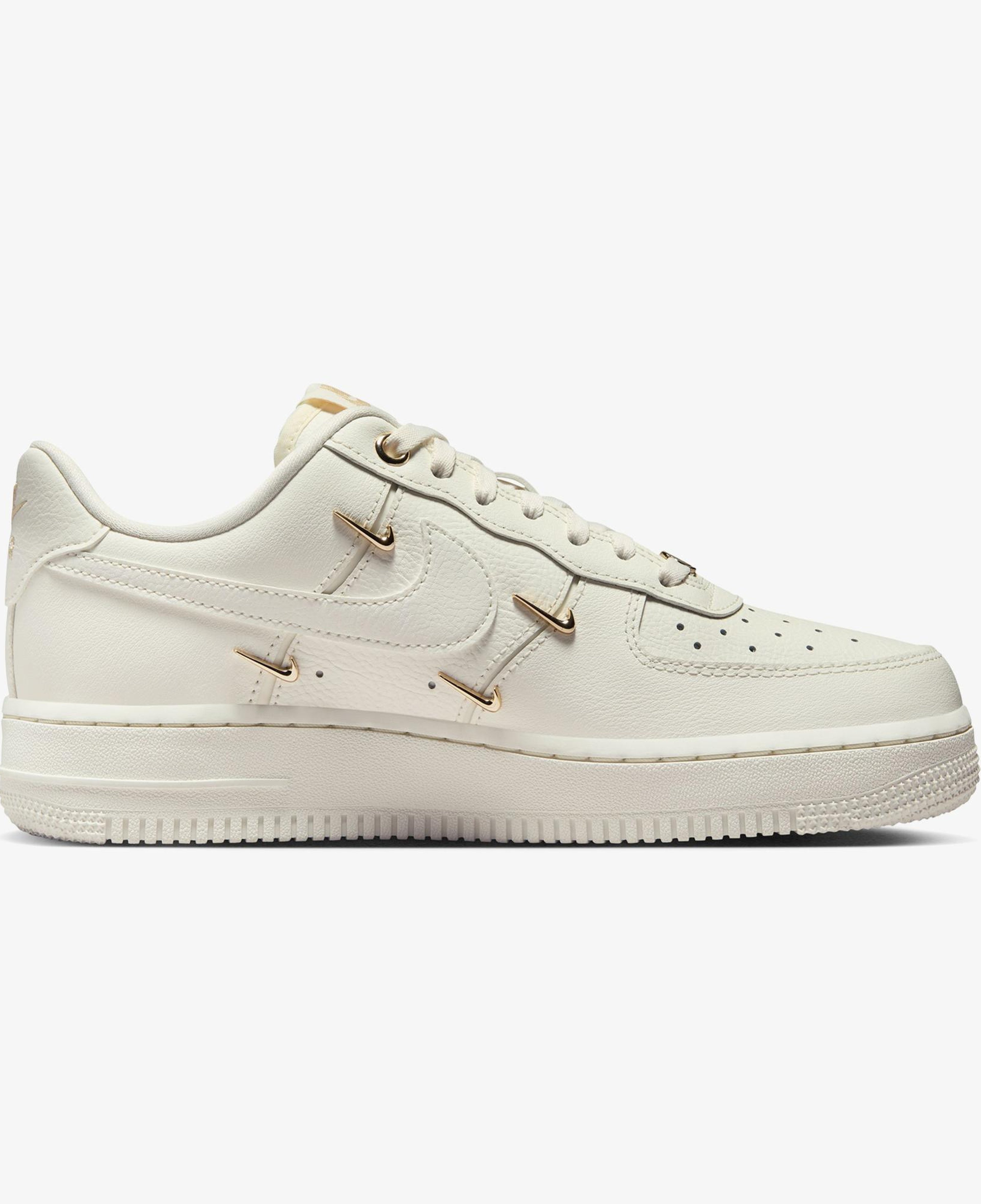 Nike Air Force 1 '07 LX Kadın Krem Rengi Spor Ayakkabı