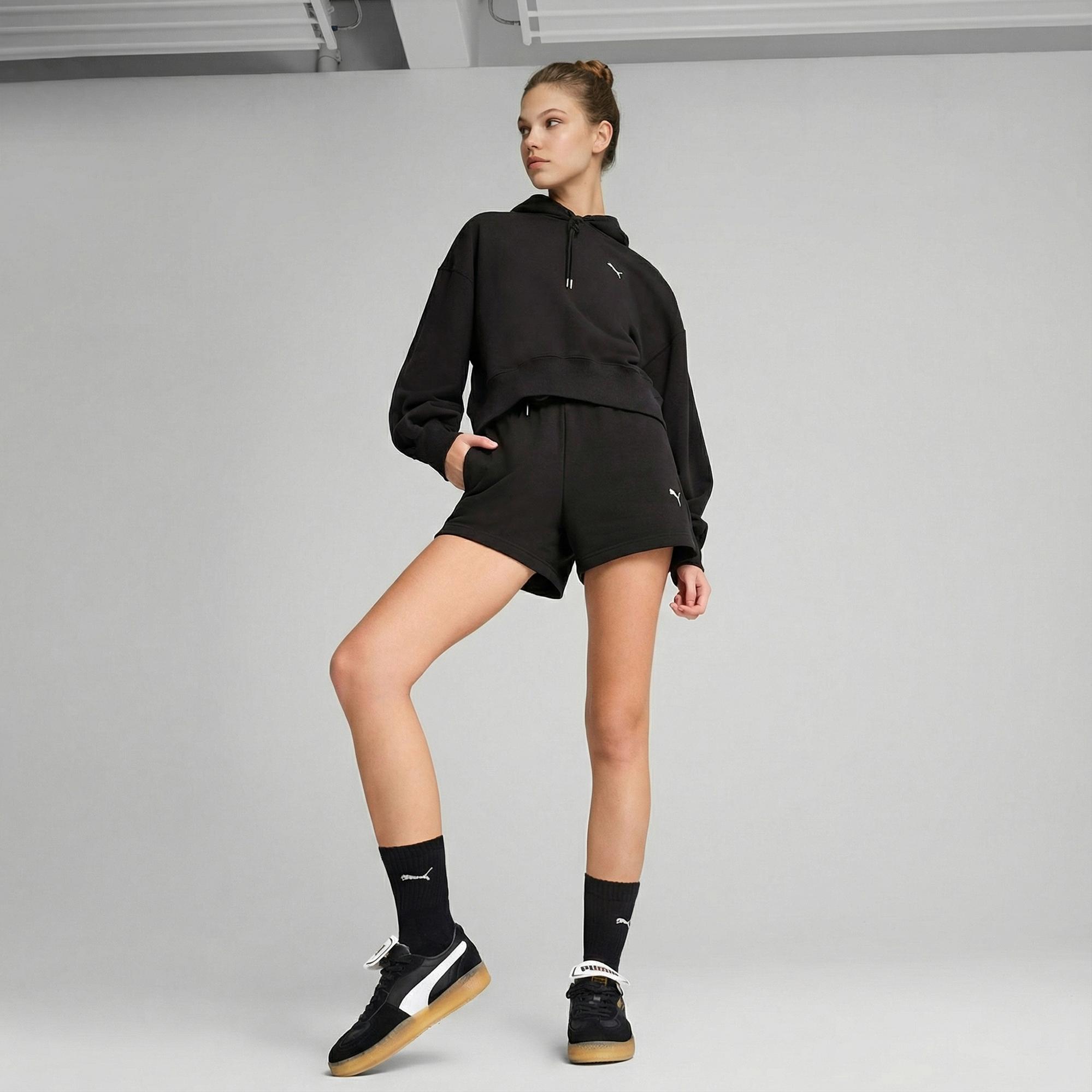 Puma Wardrobe Essential Relaxed Cropped  Kadın Siyah Sweatshirt