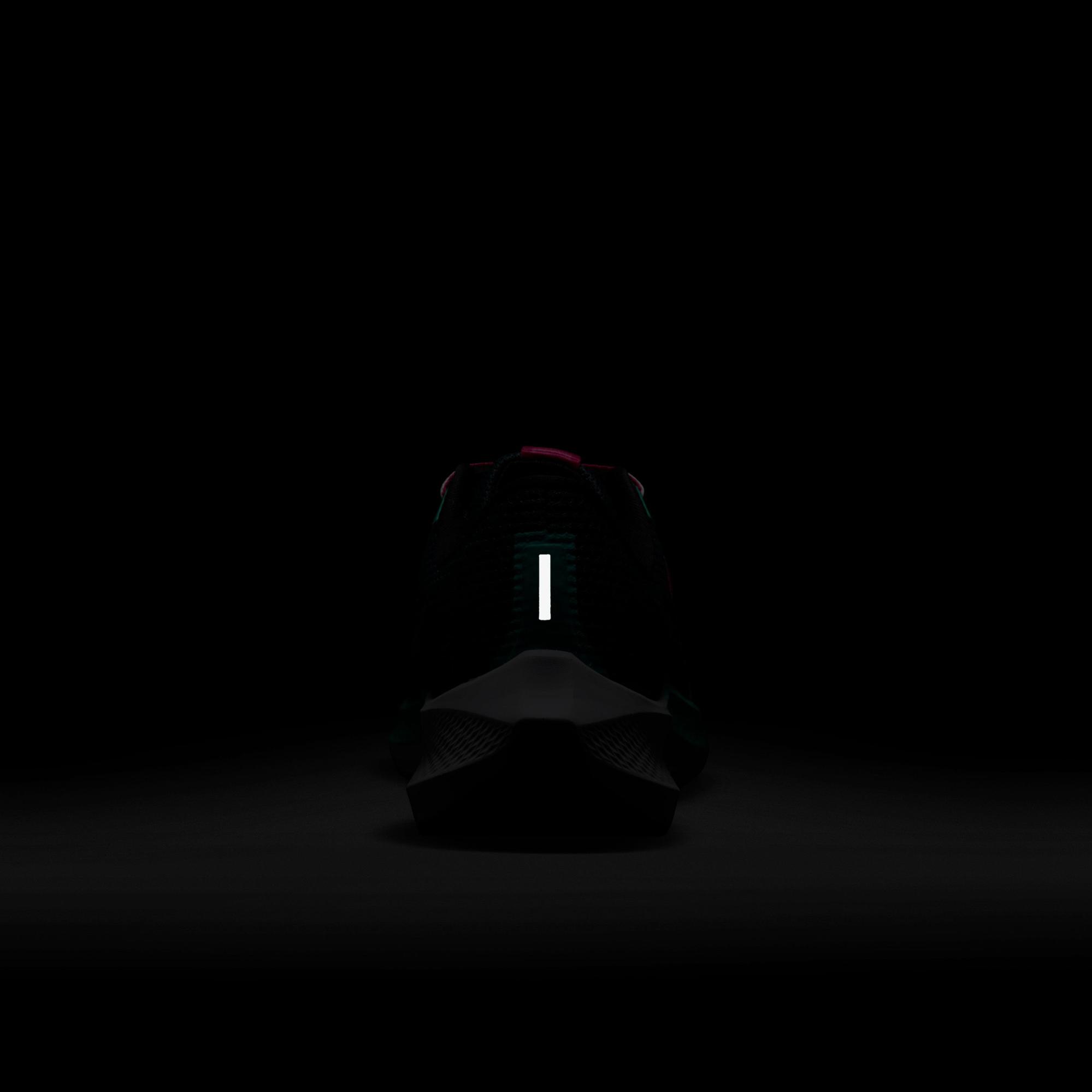 Nike Air Zoom Pegasus 40 Kadın Yeşil Spor Ayakkabı