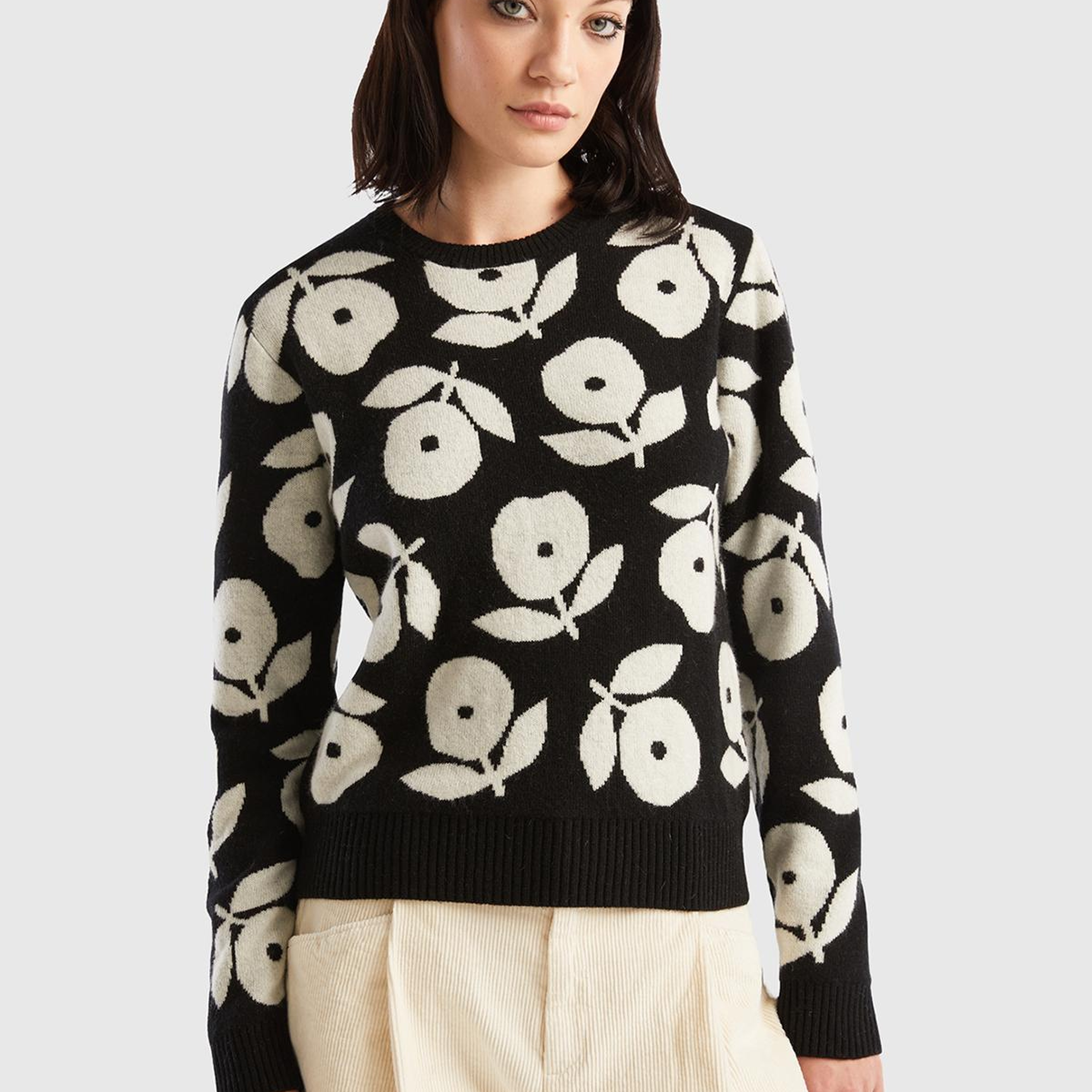 Kadın Siyah Yün Karışımlı Çiçek Desenli Kazak