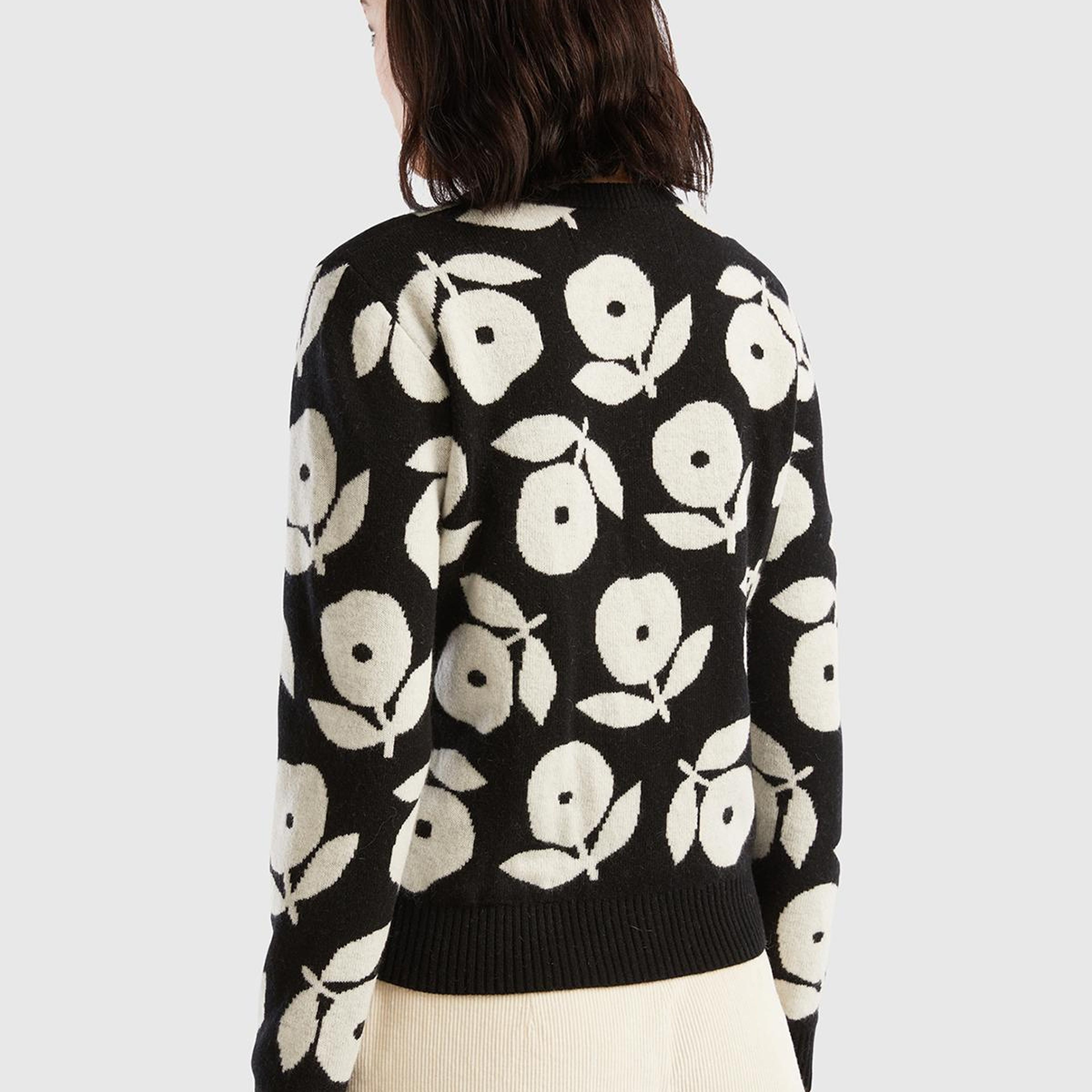 Kadın Siyah Yün Karışımlı Çiçek Desenli Kazak