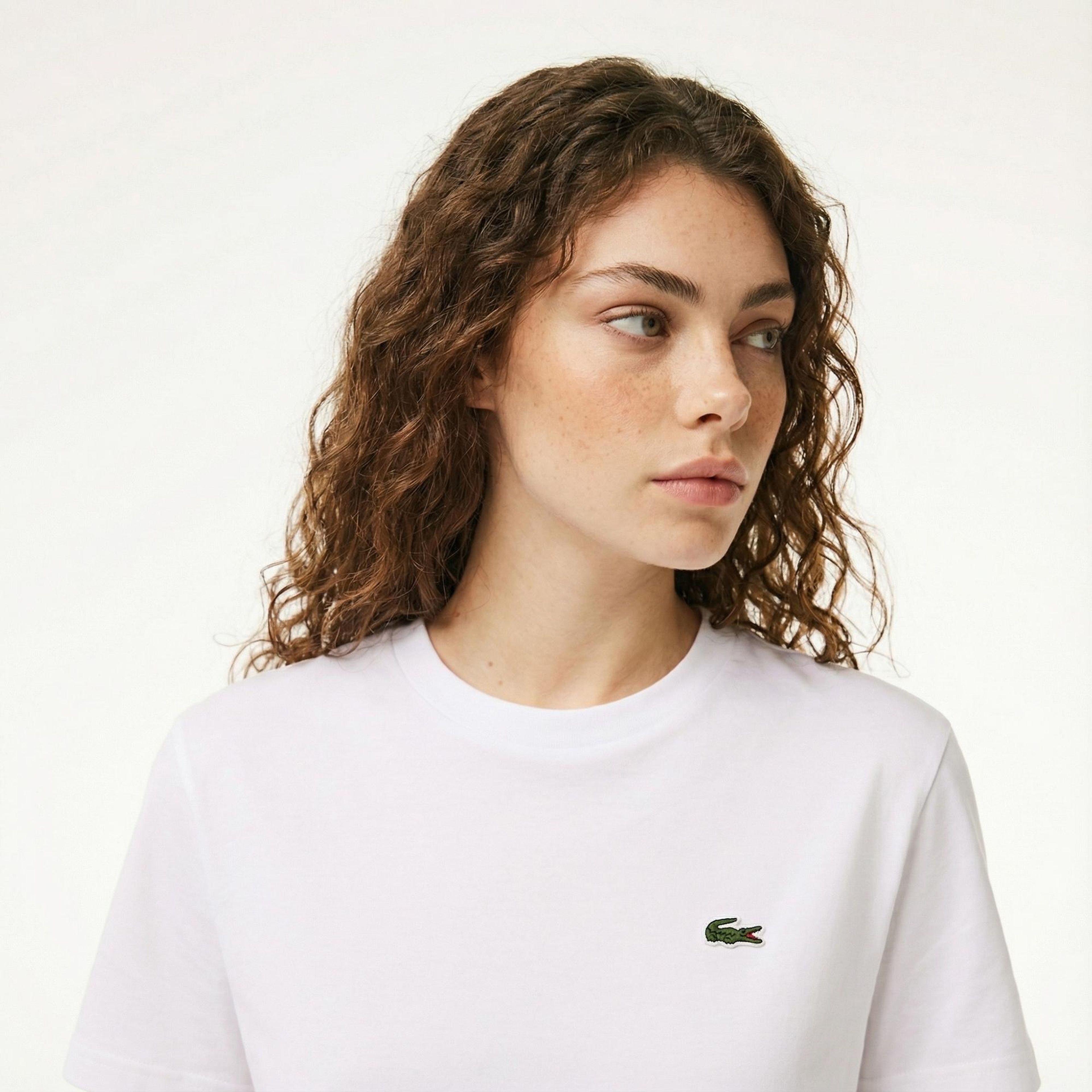 Lacoste Kadın Relaxed Fit Bisiklet Yaka Beyaz T-Shirt