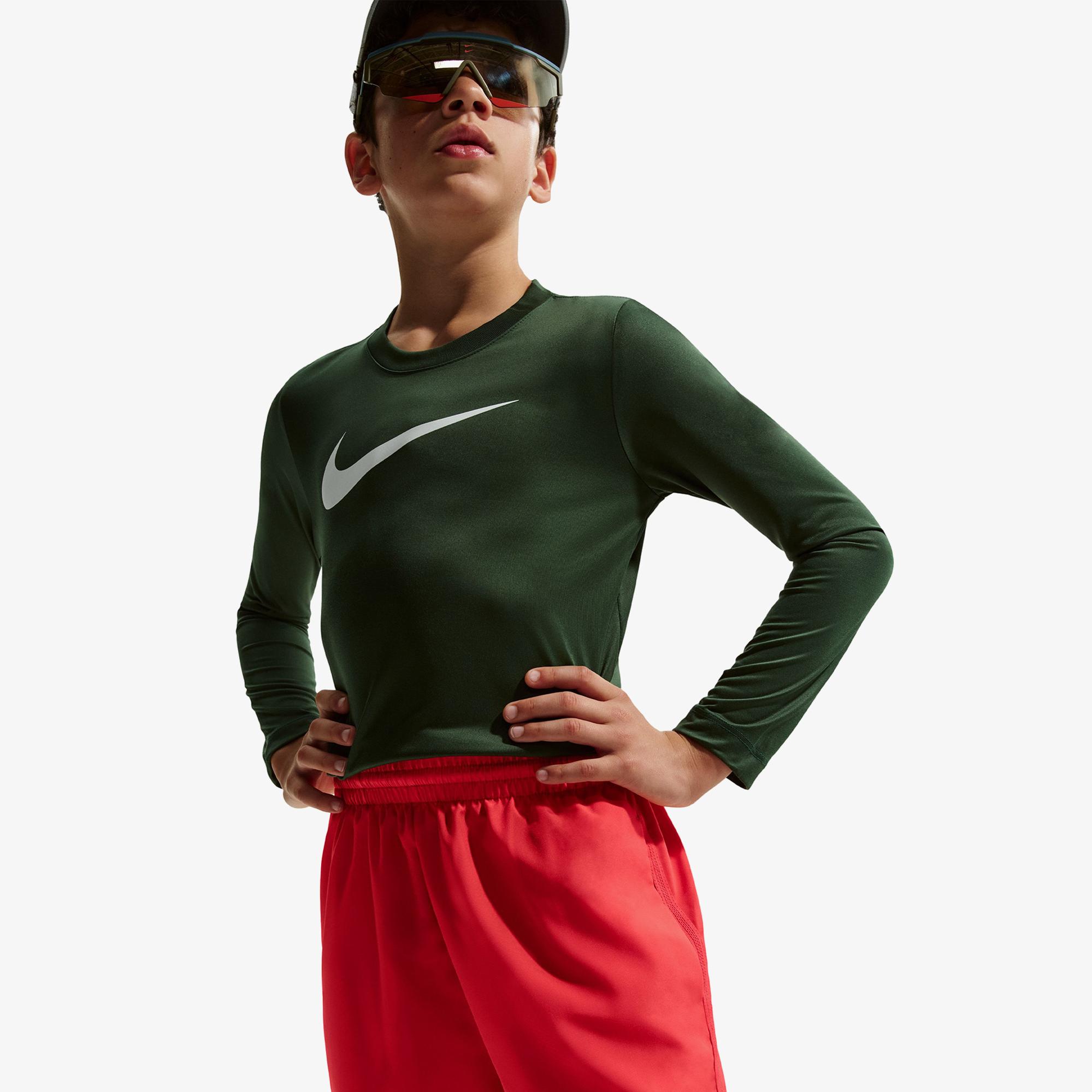 Nike Dri-Fit Multi Woven Çocuk Kırmızı Şort