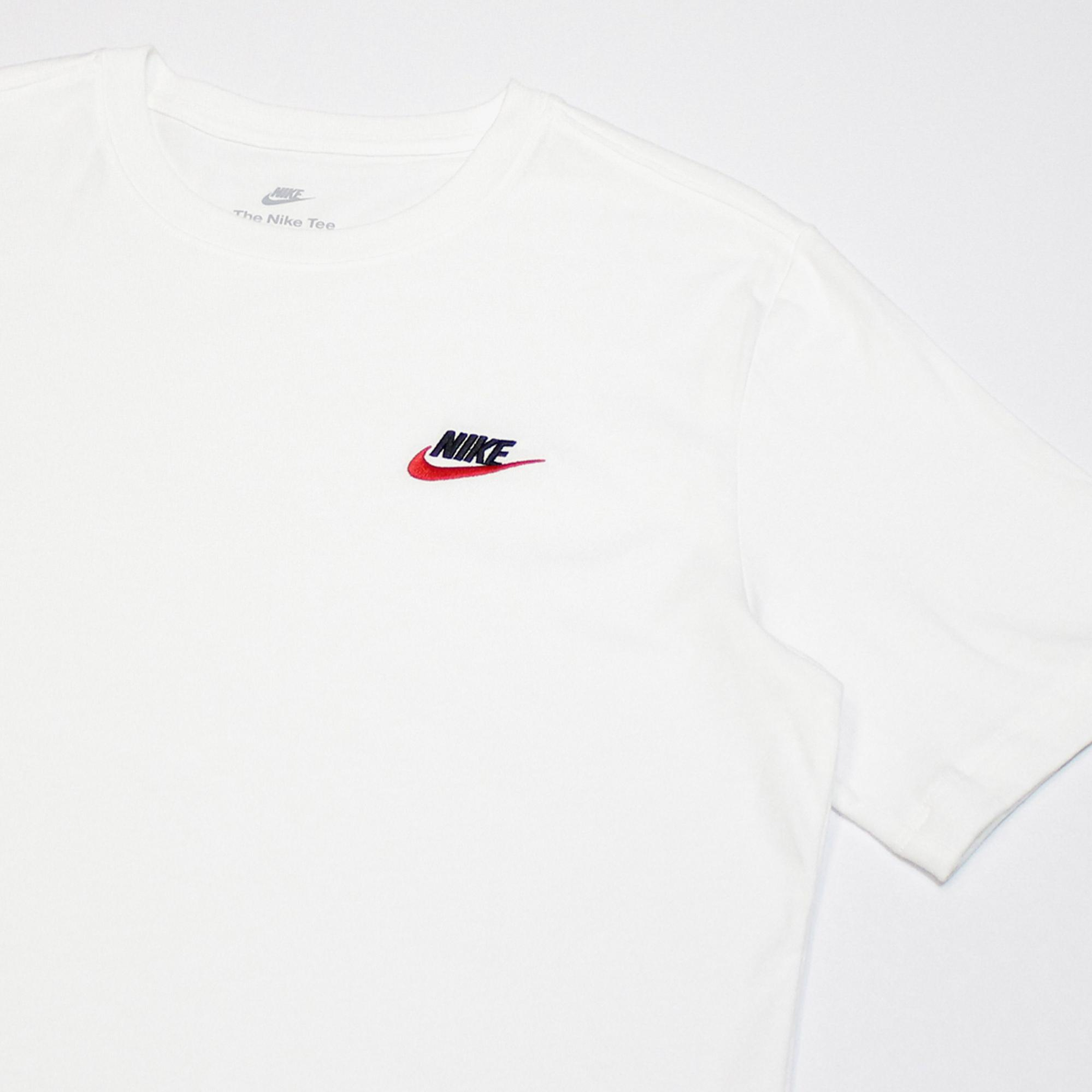 Nike Sportswear Club Erkek Beyaz T-Shirt