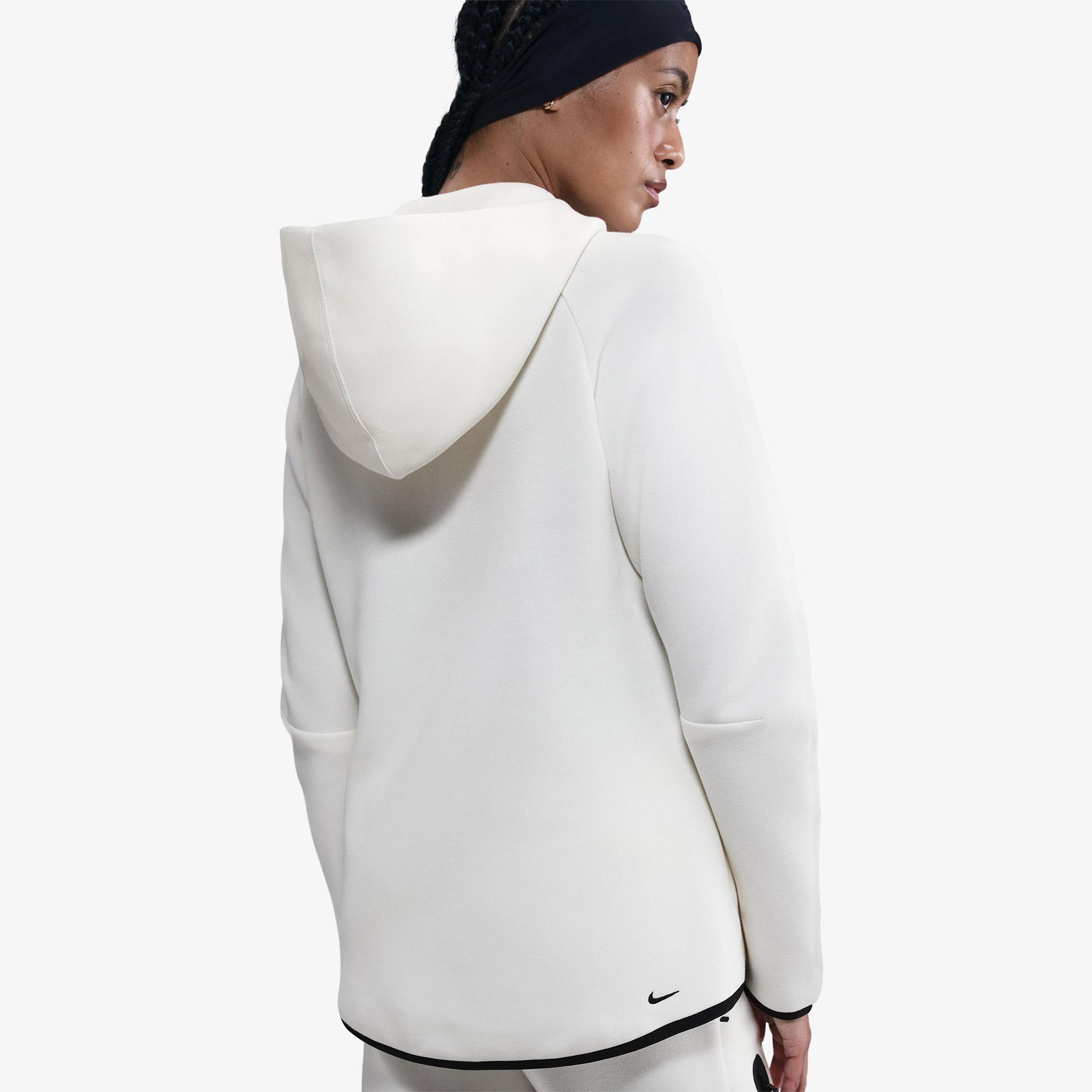 Nike Sportswear Tech Fleece Windrunner Kadın Beyaz Eşofman Üstü