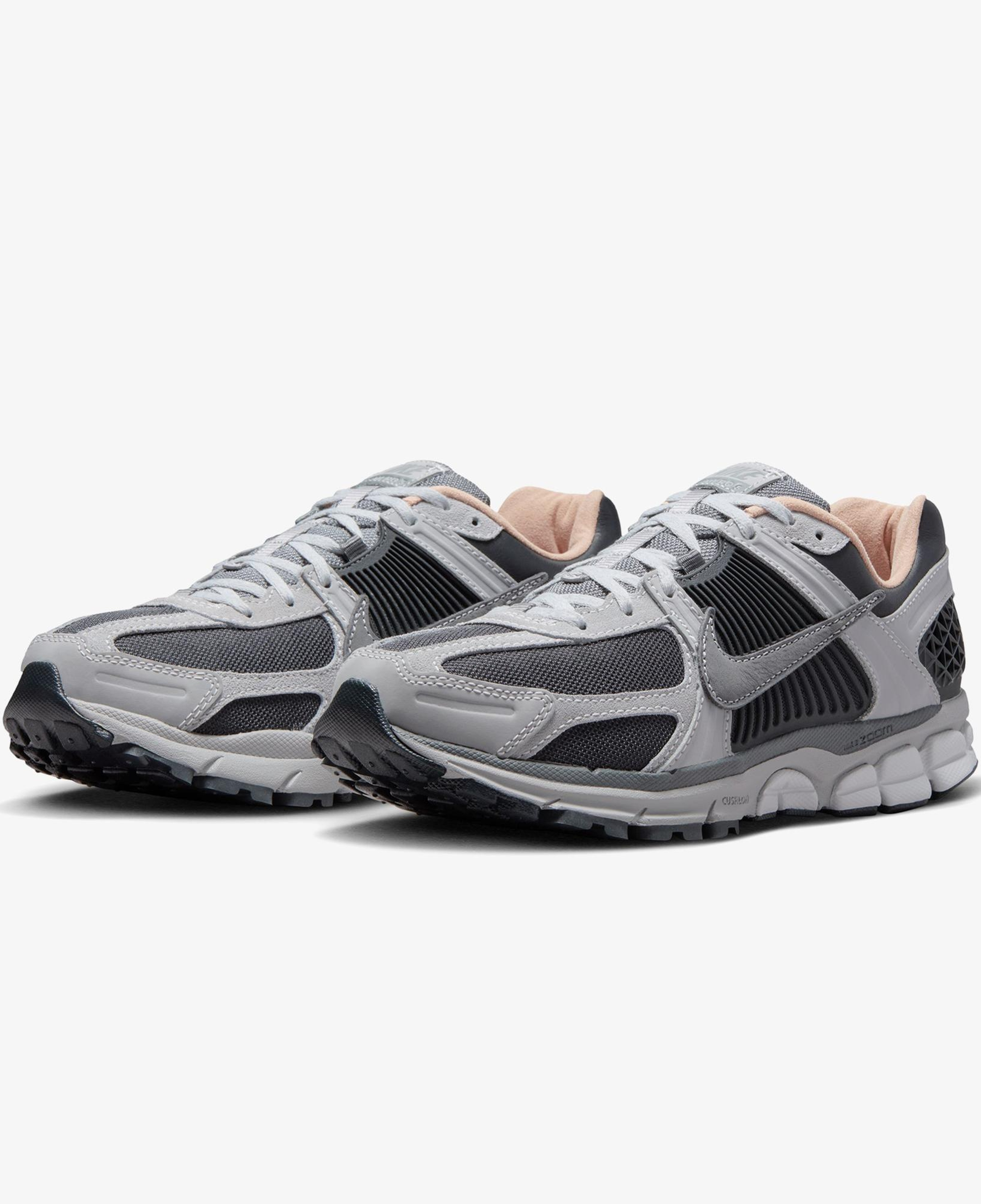 Nike Zoom Vomero 5 Erkek Gri Spor Ayakkabı