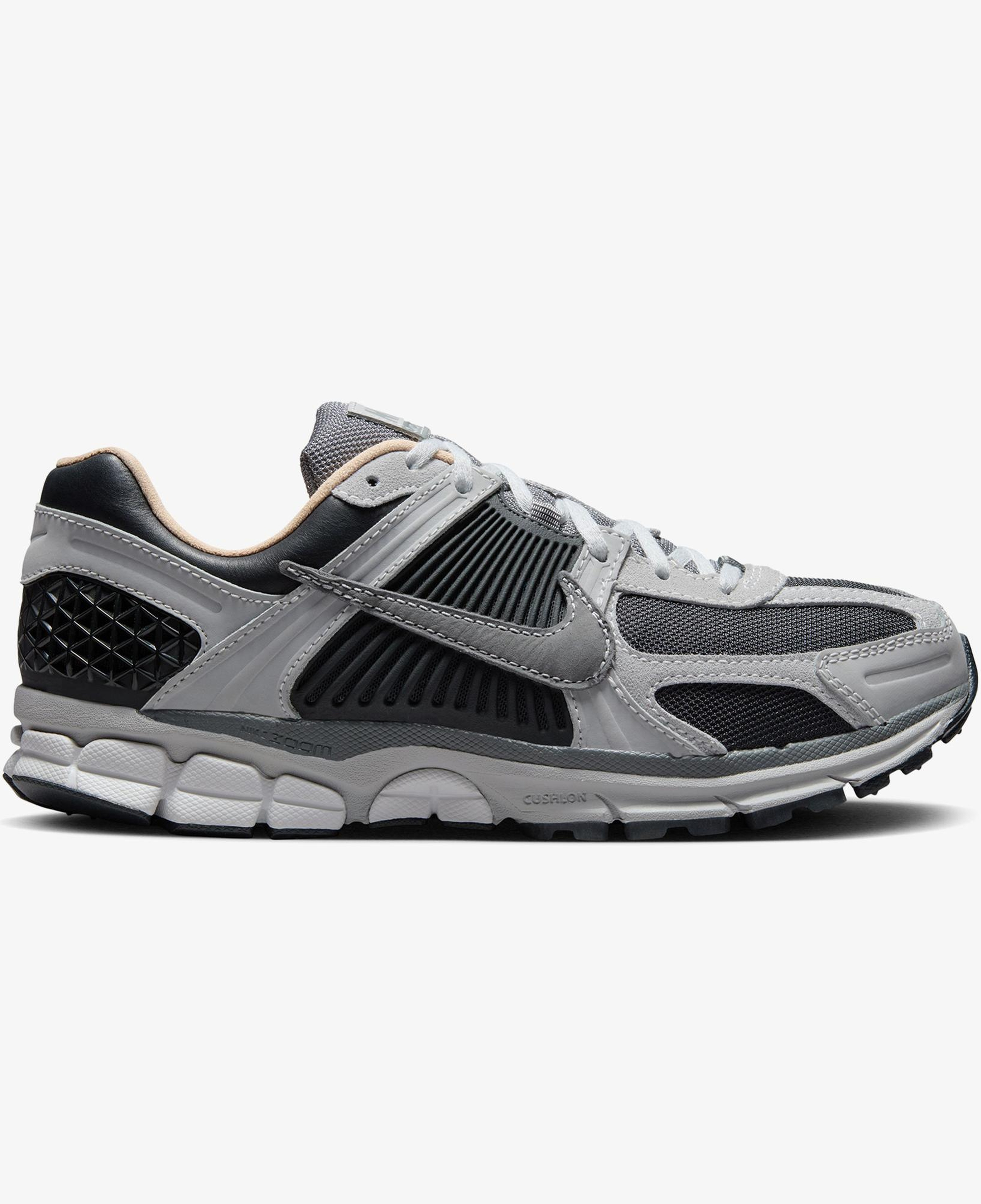 Nike Zoom Vomero 5 Erkek Gri Spor Ayakkabı