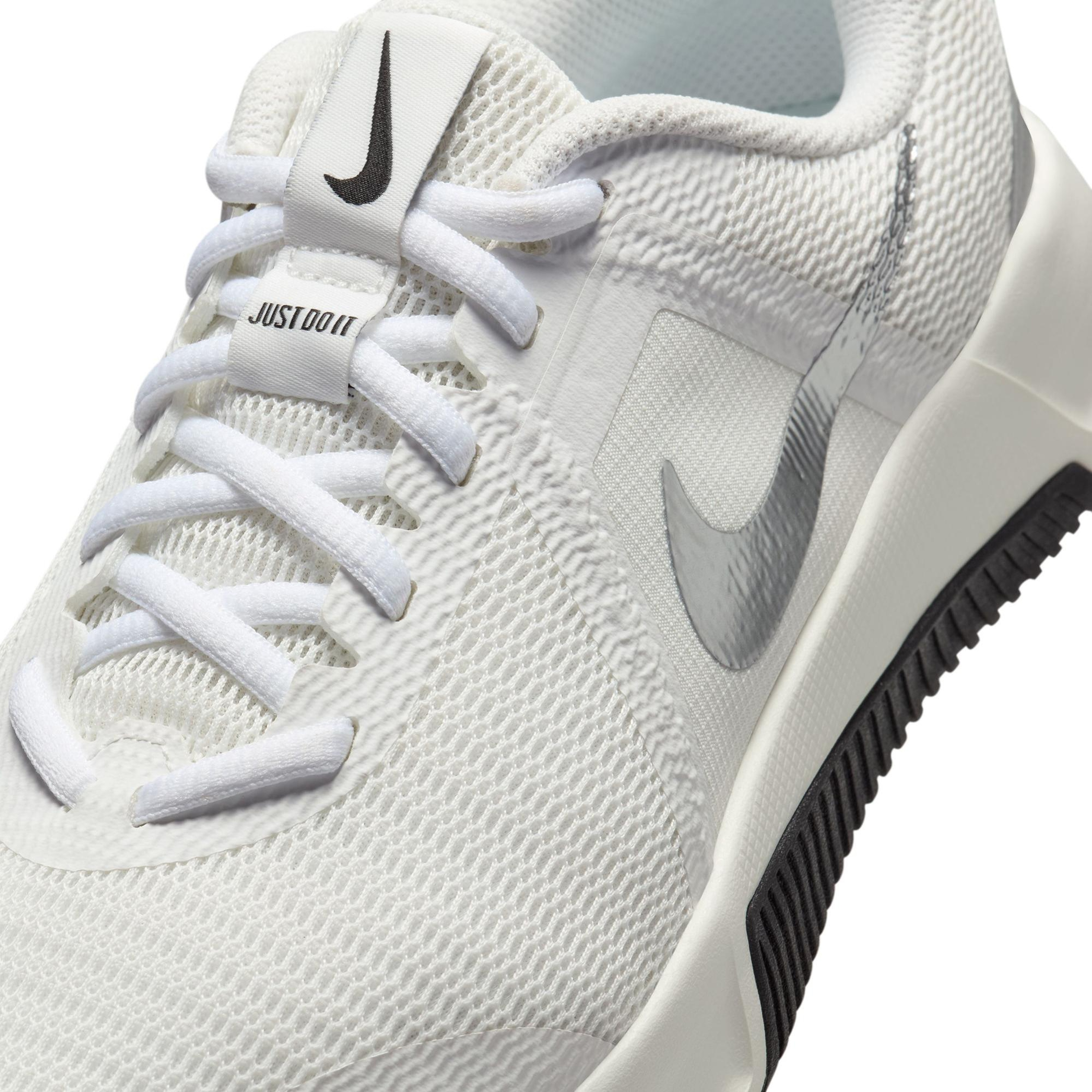 Nike MC Trainer 3 Premium Kadın Beyaz Spor Ayakkabı