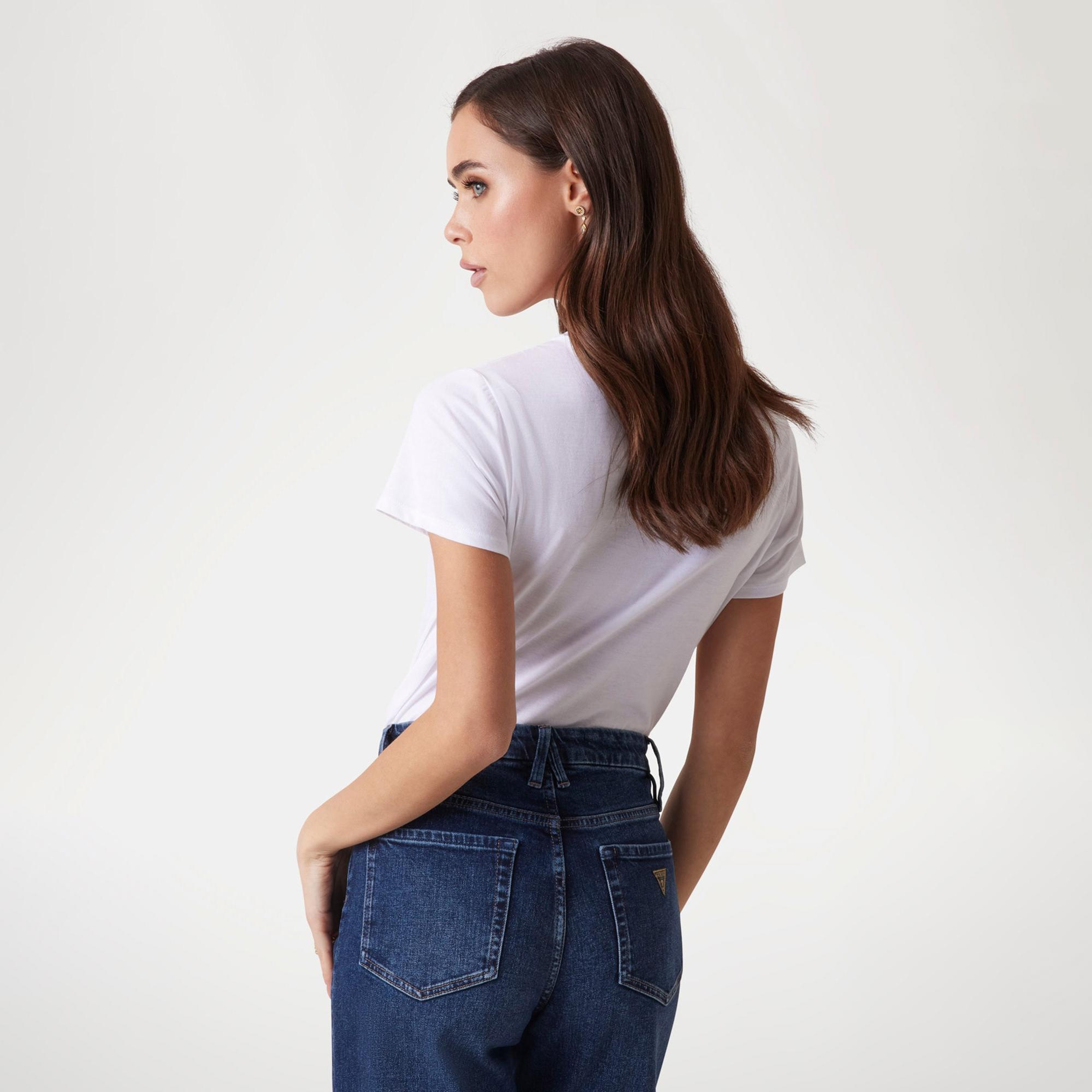 Guess Script Lace Logo Kadın Beyaz T-Shirt