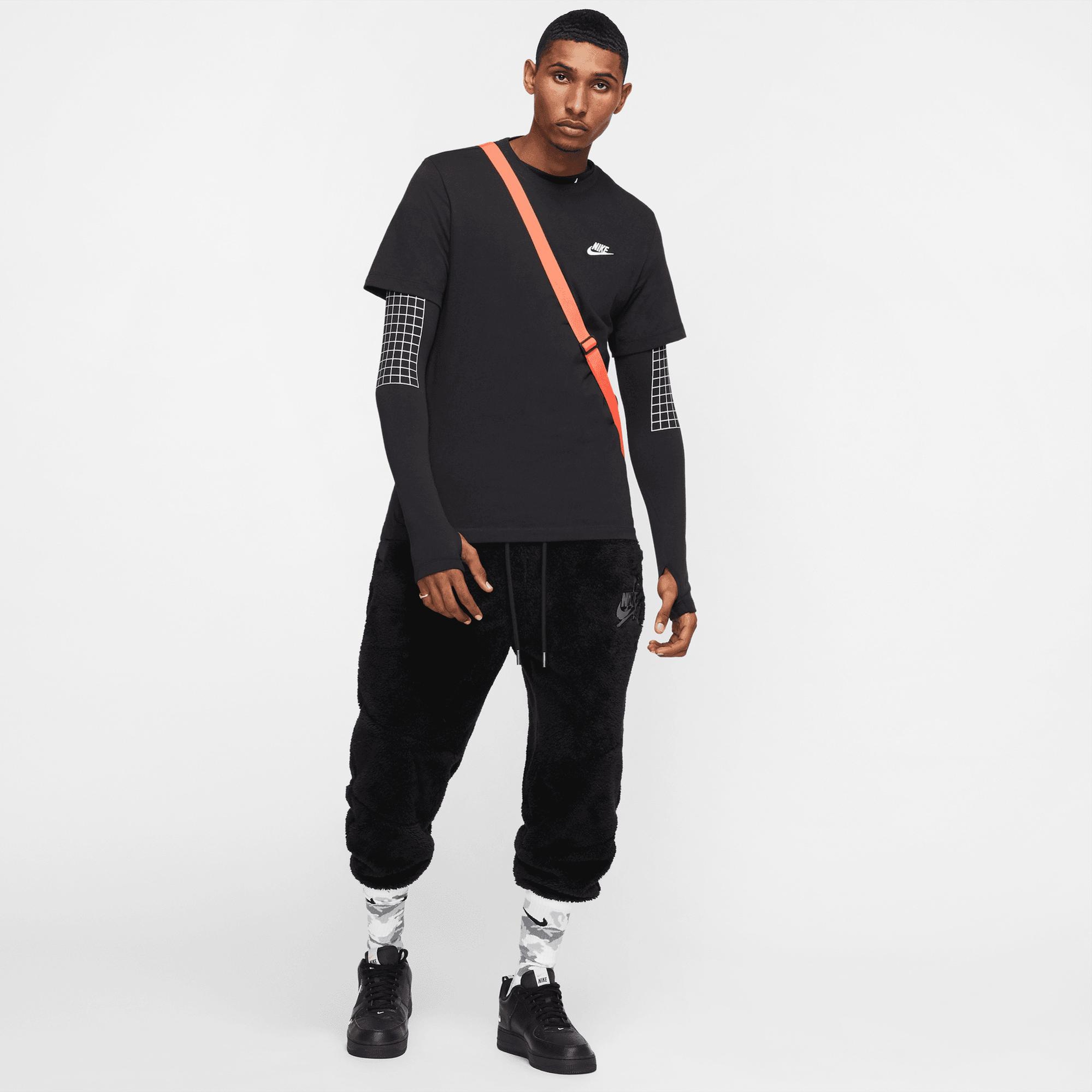 Nike Sportswear Club Erkek Siyah T-Shirt