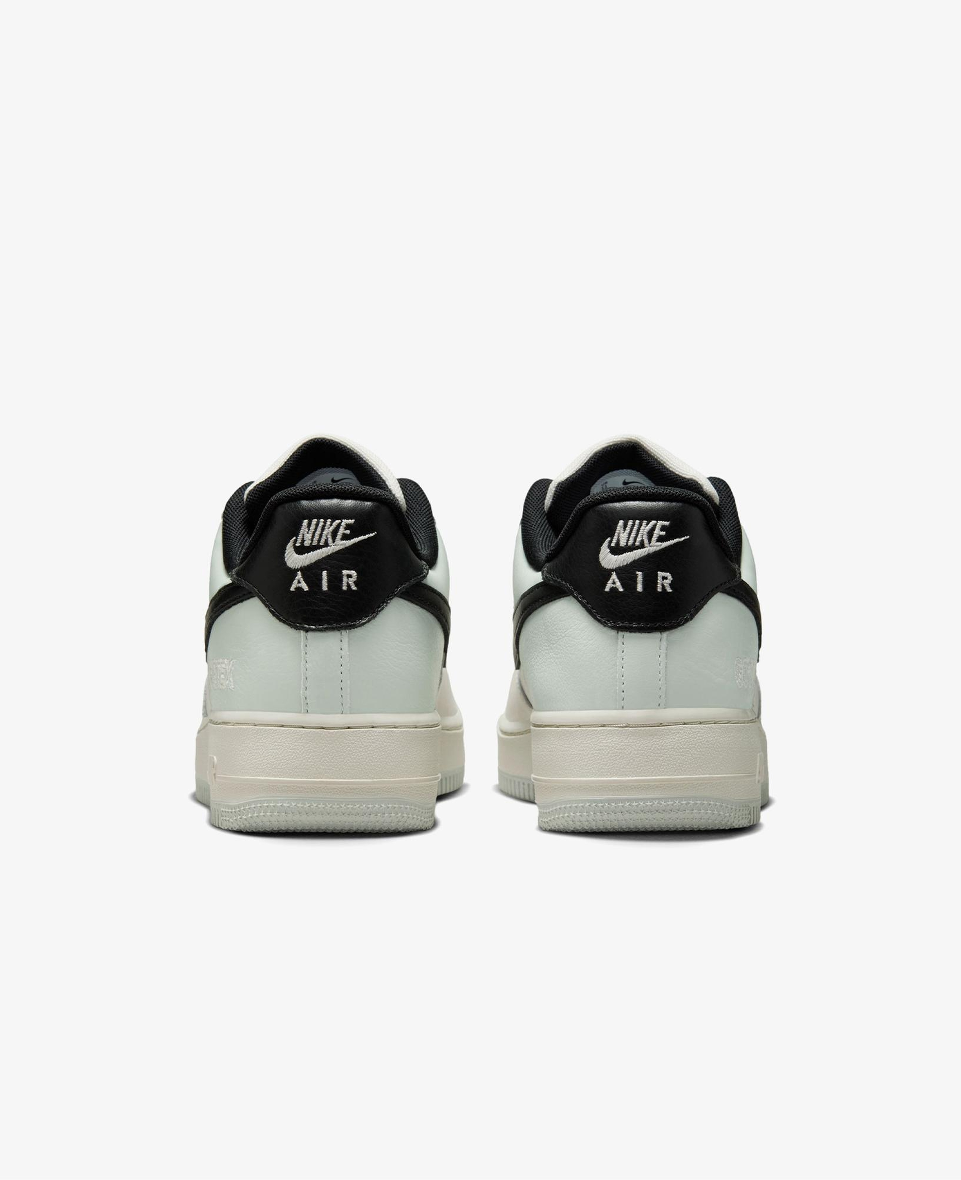 Nike Air Force 1 Gore-Tex Erkek Beyaz Spor Ayakkabı
