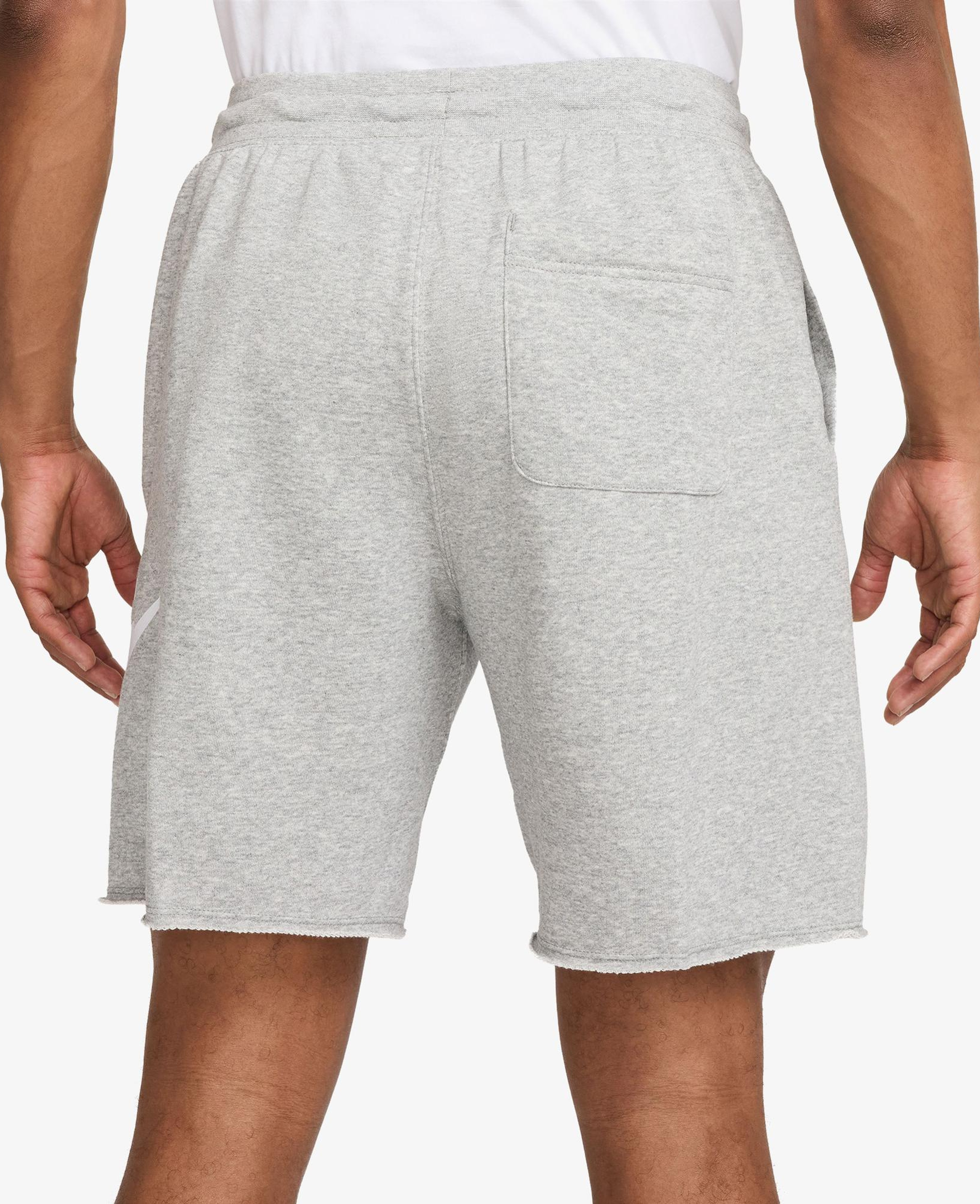 Nike Club Alumni Erkek Gri Şort