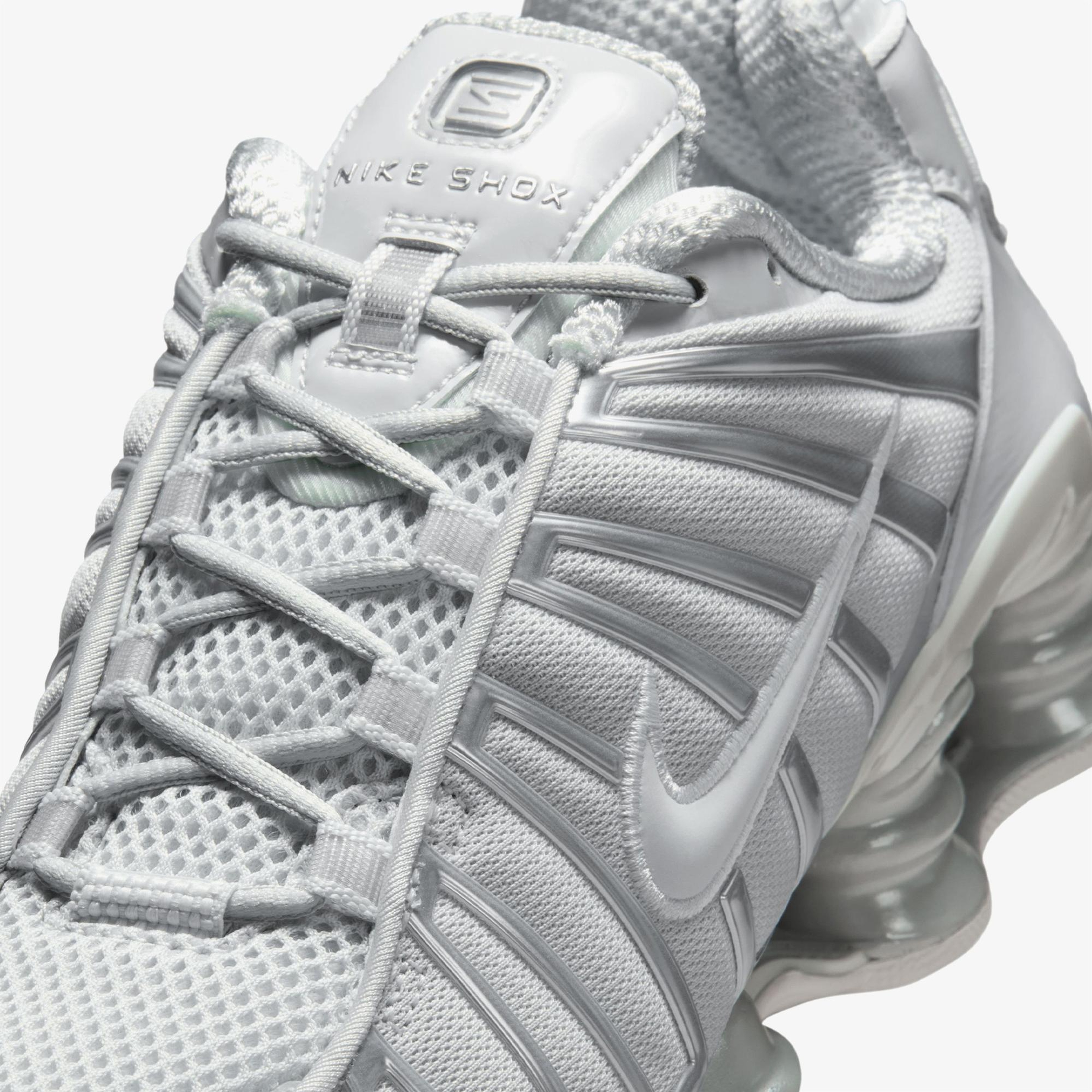 Nike Shox TL Kadın Gri Spor Ayakkabı