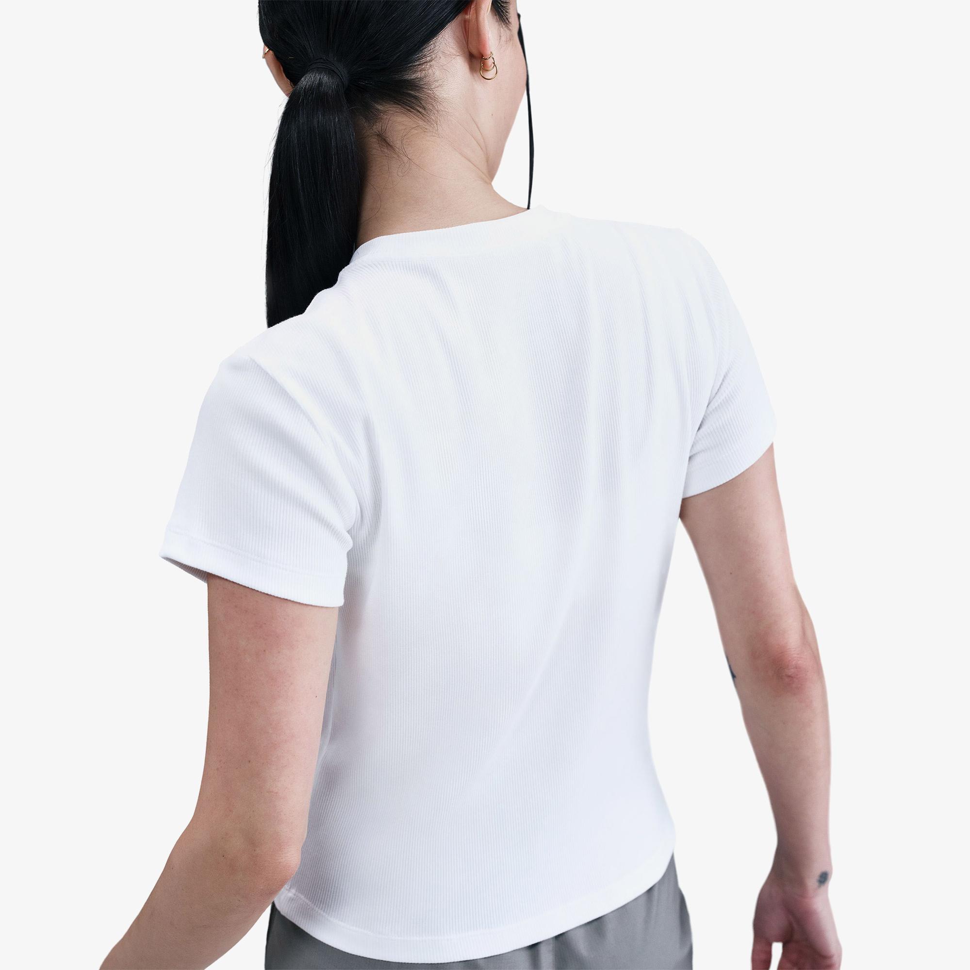 Nike Sportswear Ribbed Kadın Beyaz T-Shirt