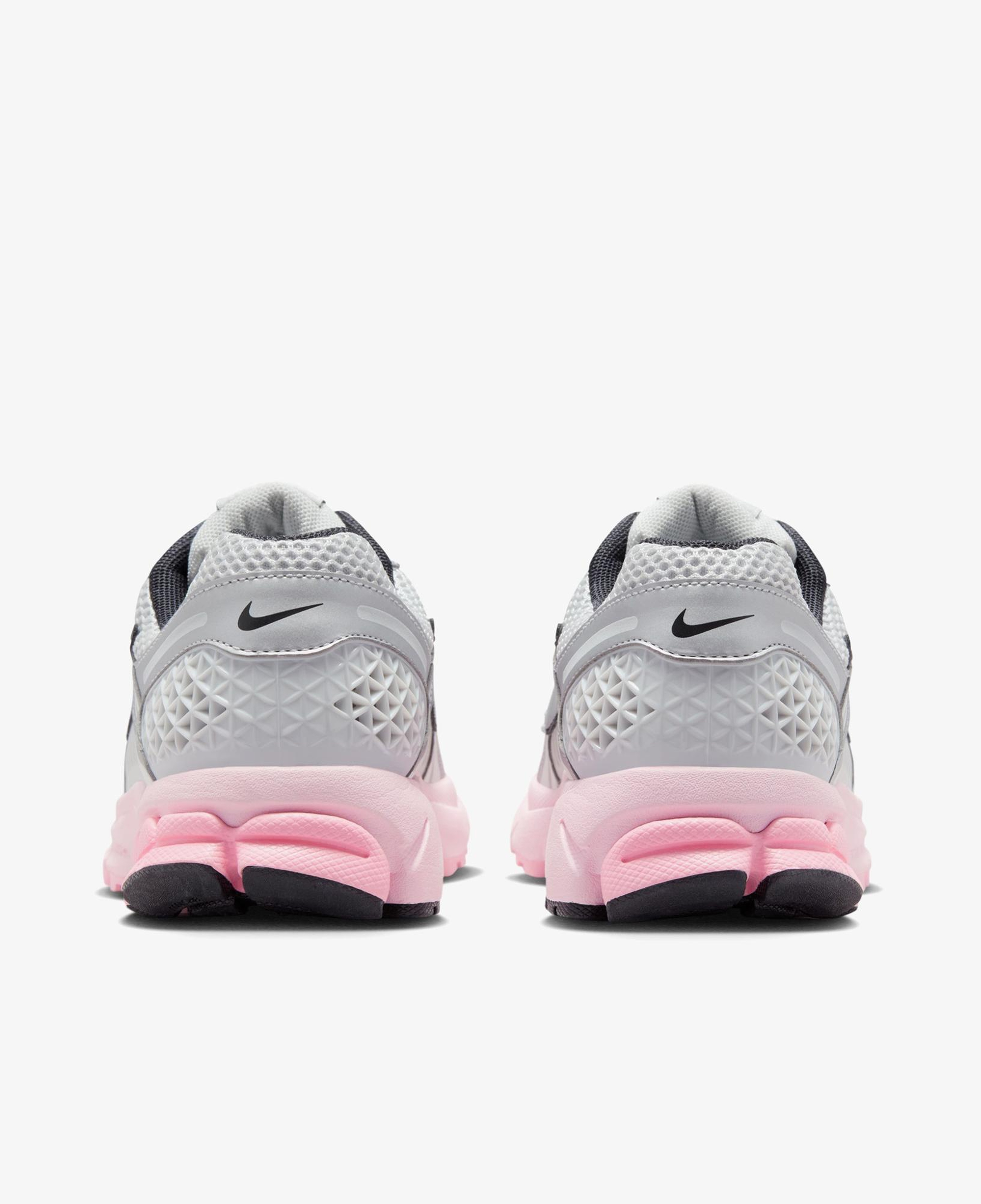 Nike Zoom Vomero 5 Kadın Gri Spor Ayakkabı