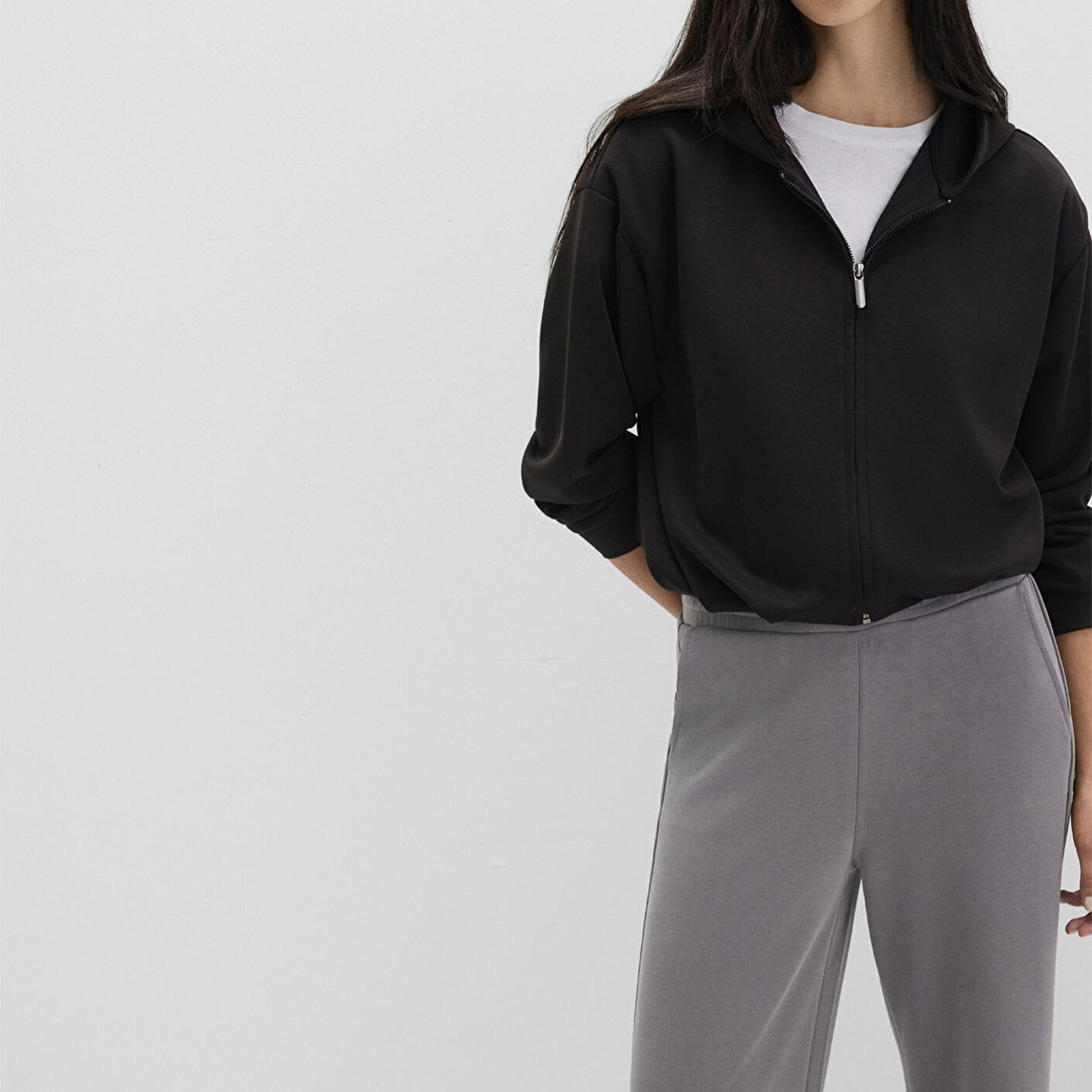 Mavi Fermuarlı (TENCEL™) Modal Siyah Sweatshirt 1S10489-900