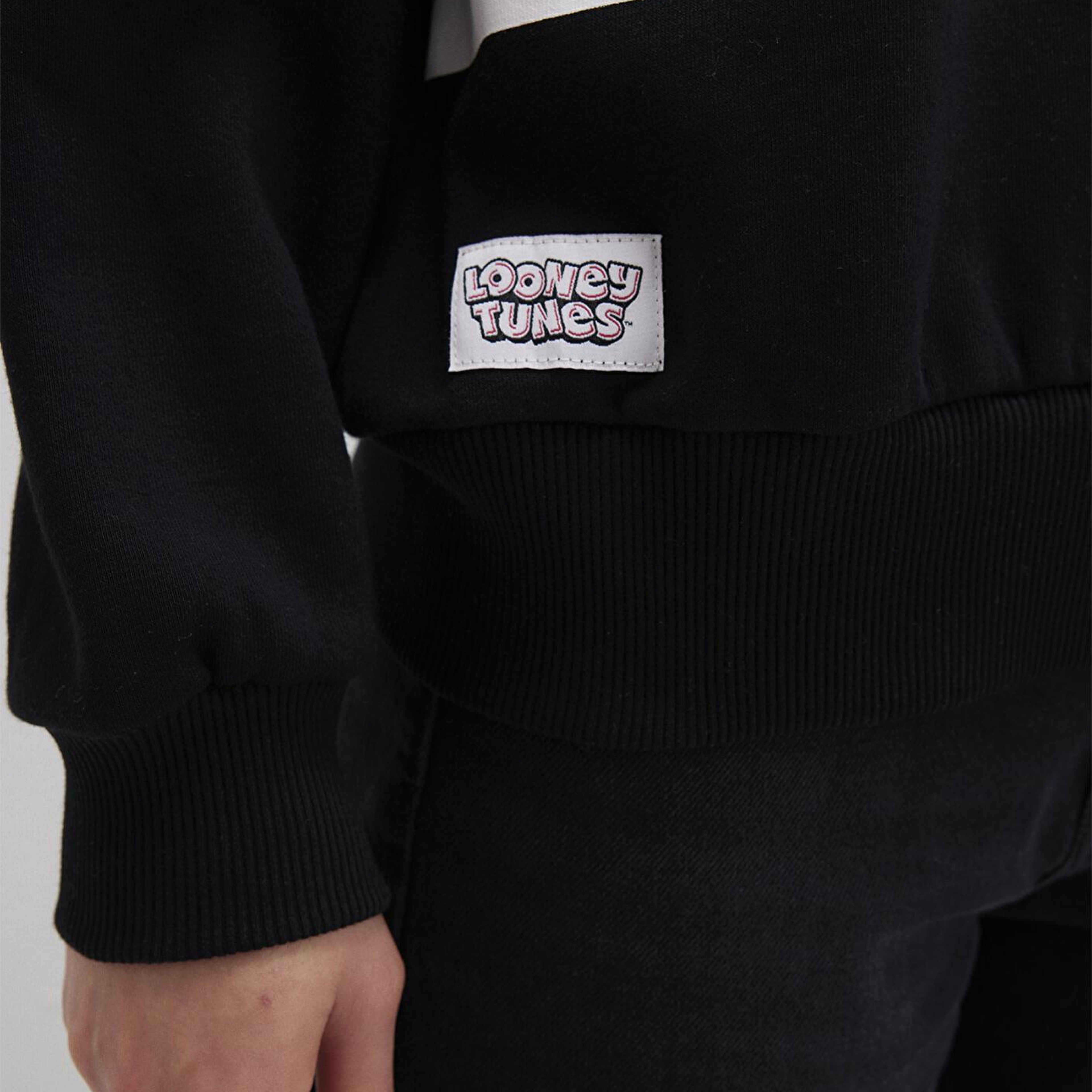 Mavi Tom ve Jerry Baskılı Siyah Sweatshirt 1S10472-900