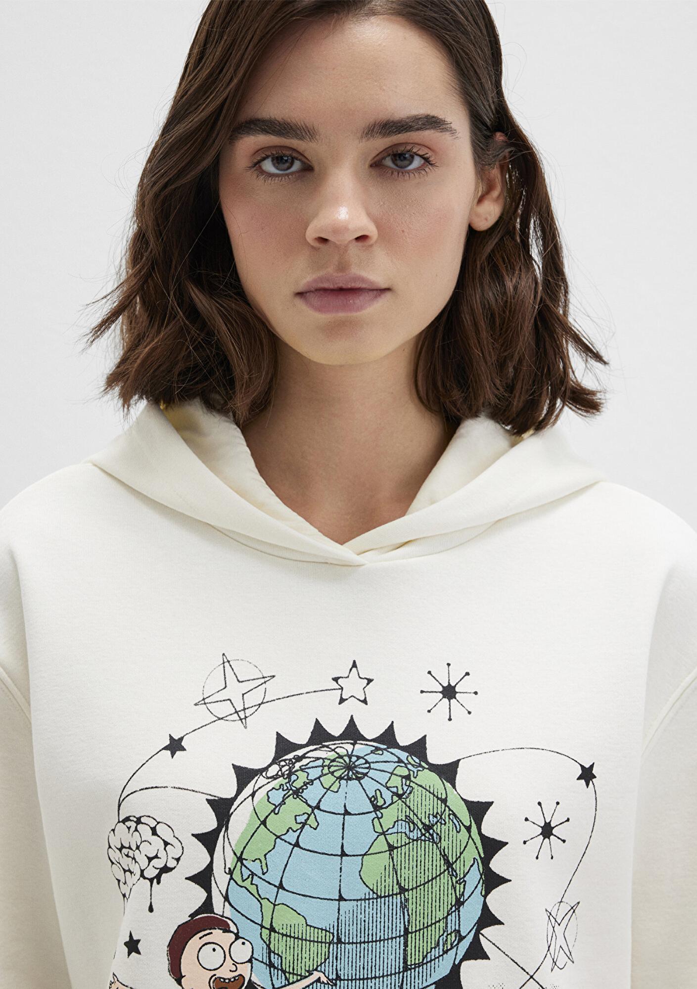 Mavi Rick And Morty Baskılı Ekru Sweatshirt 1S10468-80194