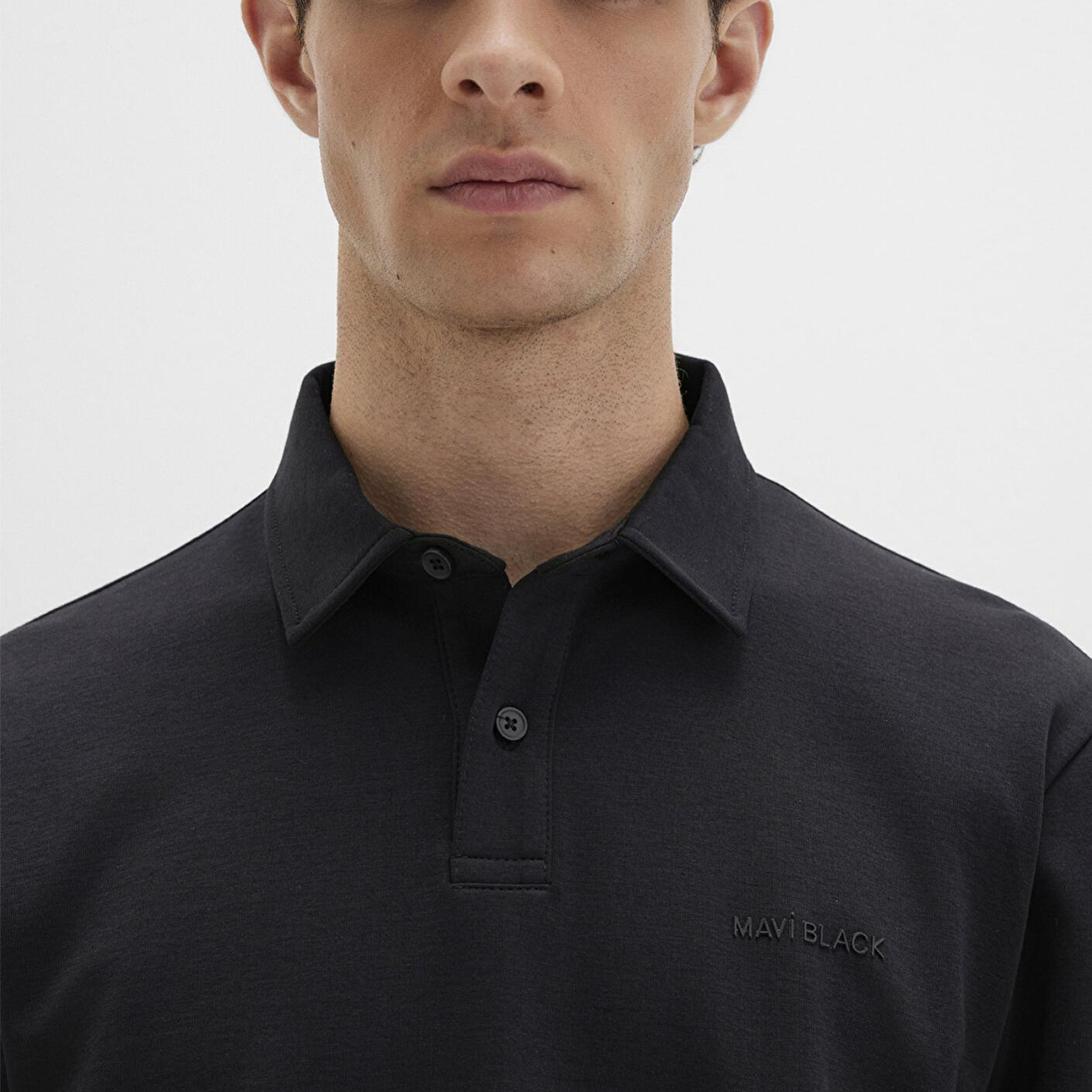 Mavi Düğme Detaylı Siyah Polo Tişört Regular Fit / Normal Kesim 0613043-900