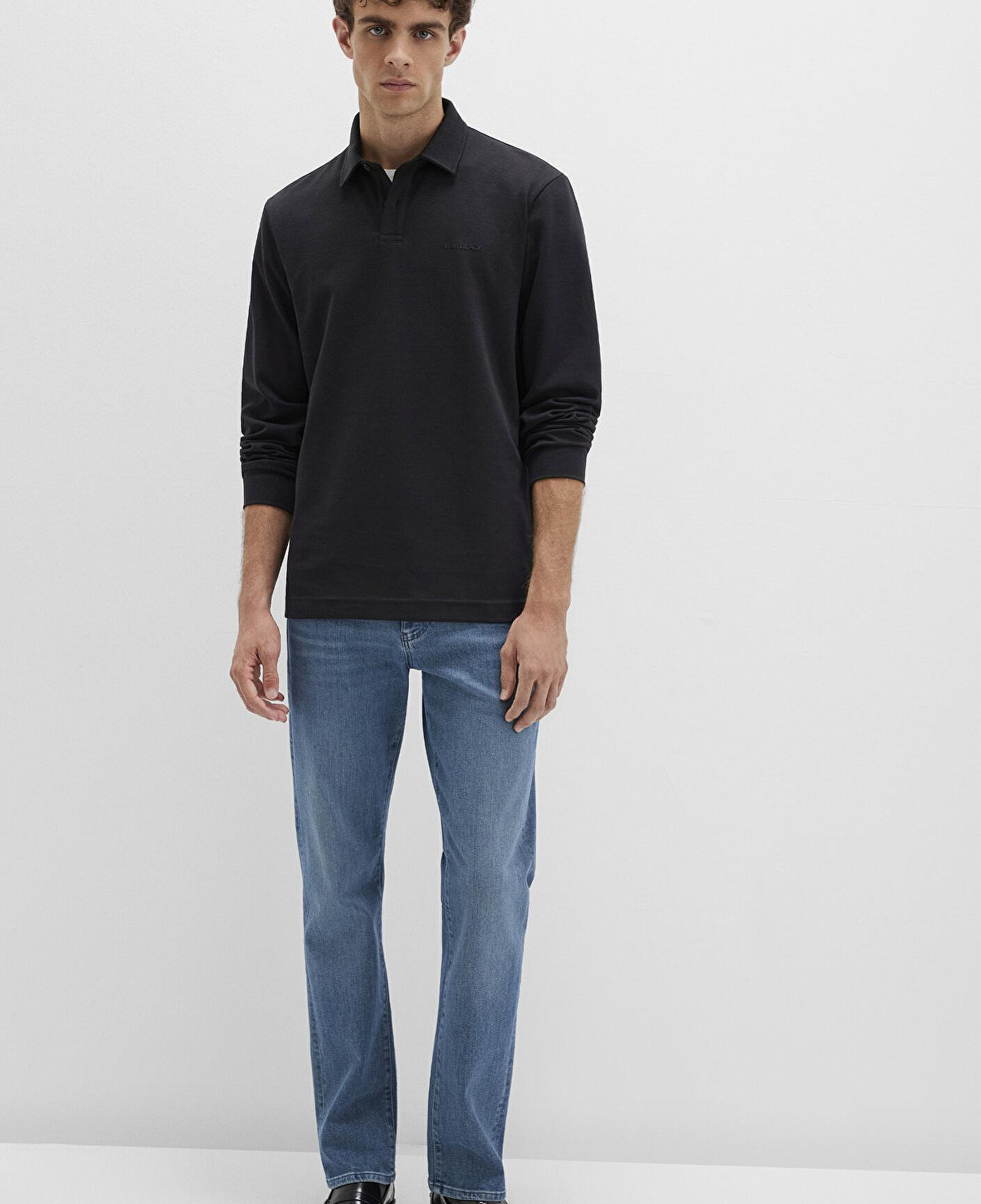 Mavi Düğme Detaylı Siyah Polo Tişört Regular Fit / Normal Kesim 0613043-900