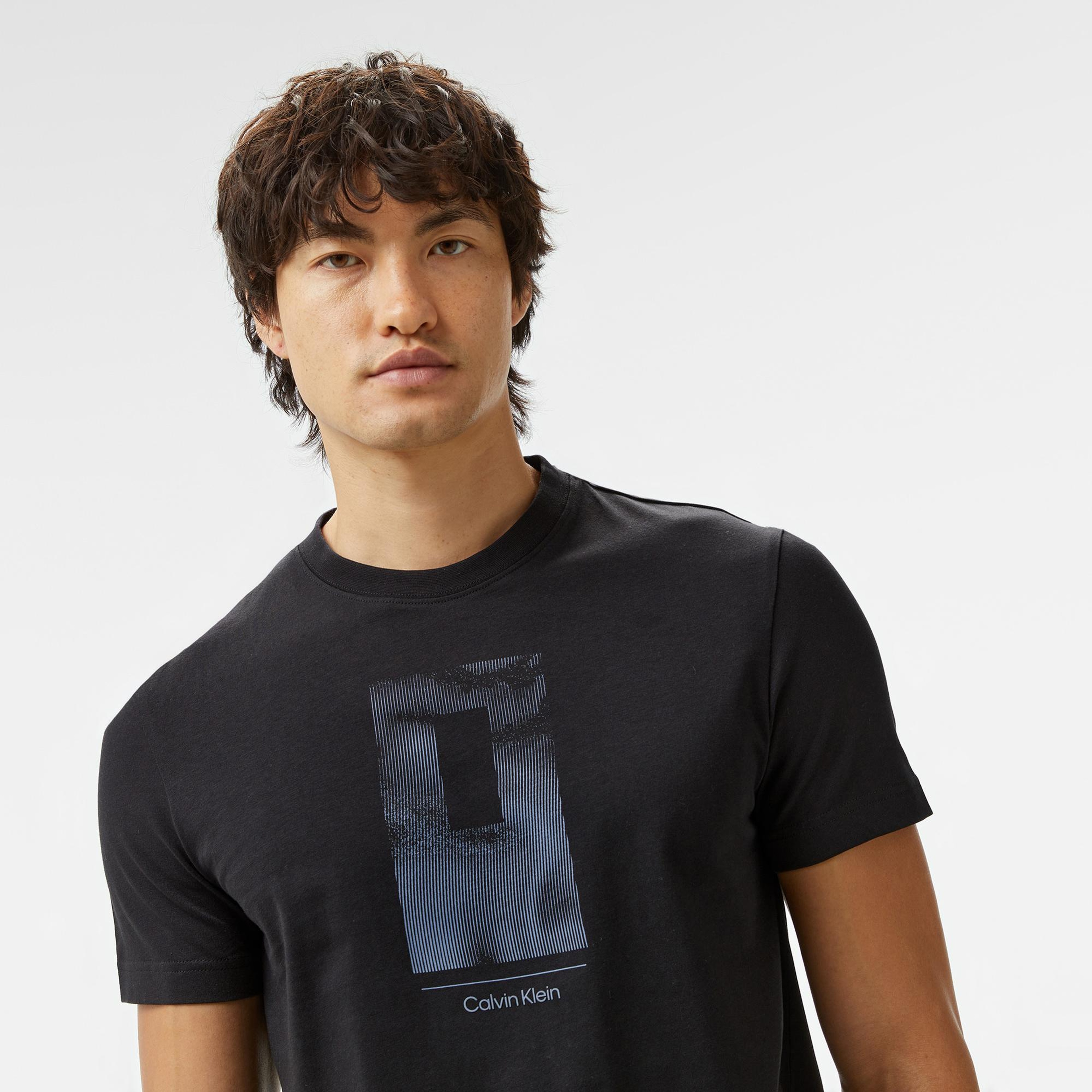 Calvin Klein Vertical Lines Graphic Erkek Siyah T-Shirt