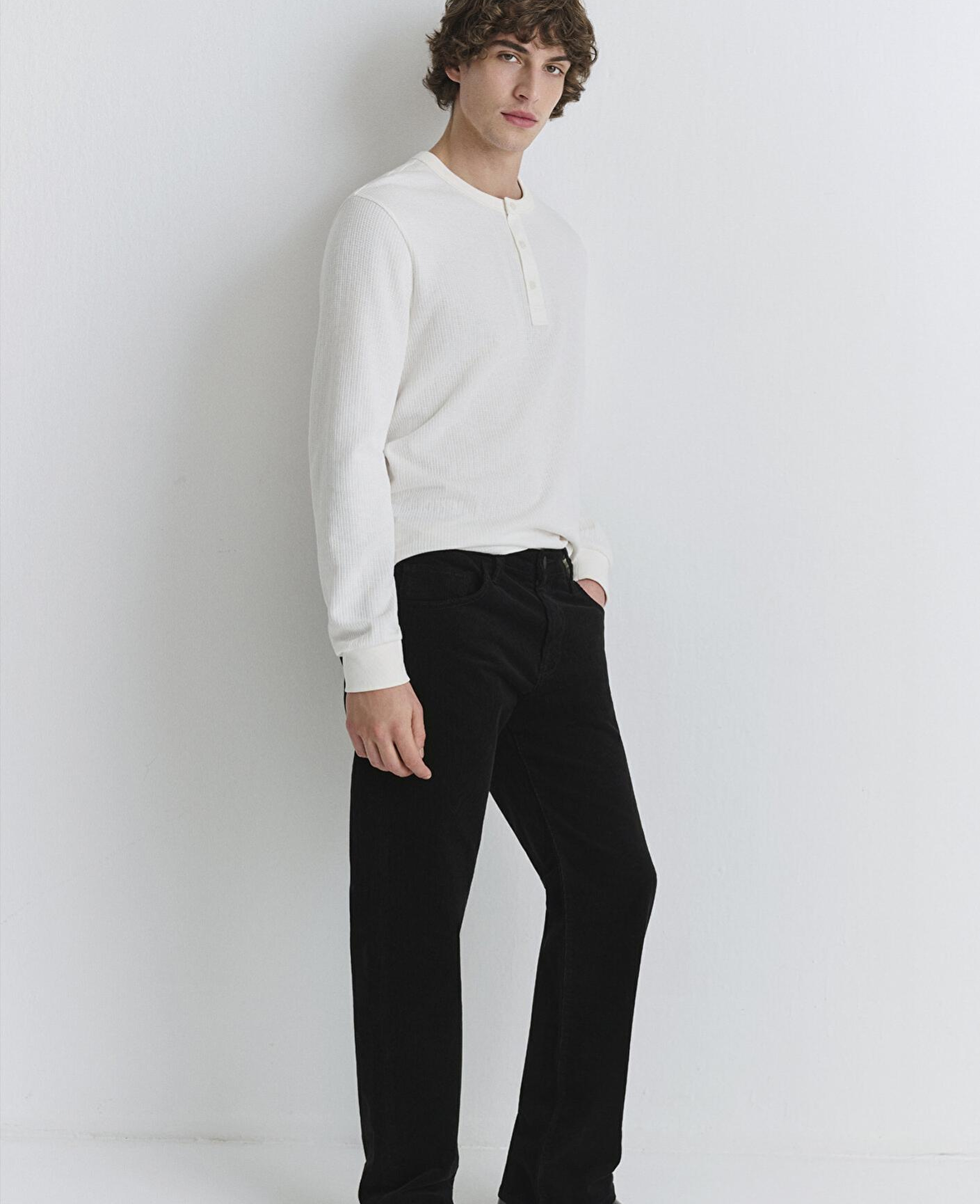 Mavi Lisbon Siyah Kadife Pantolon 0010039-30269