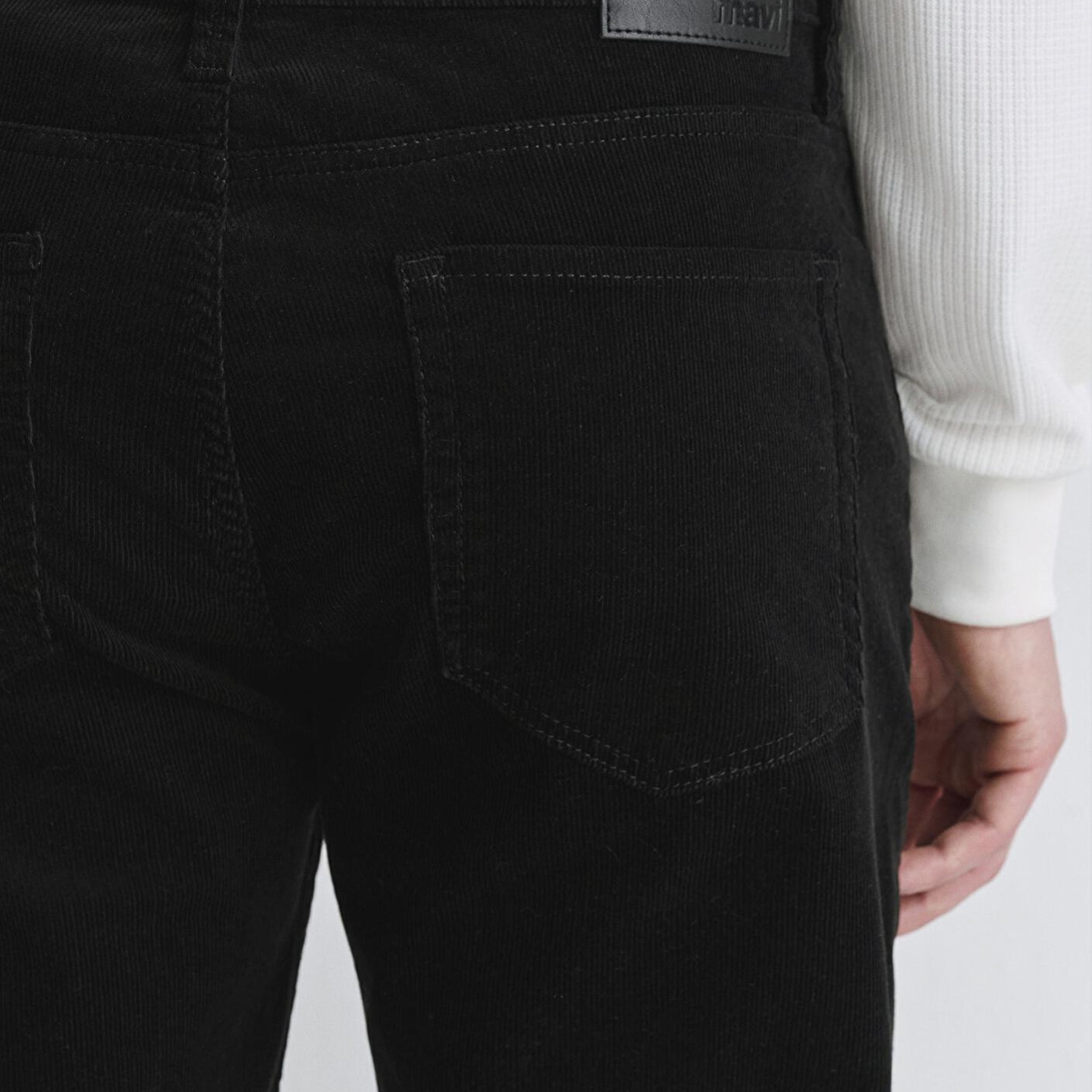 Mavi Lisbon Siyah Kadife Pantolon 0010039-30269