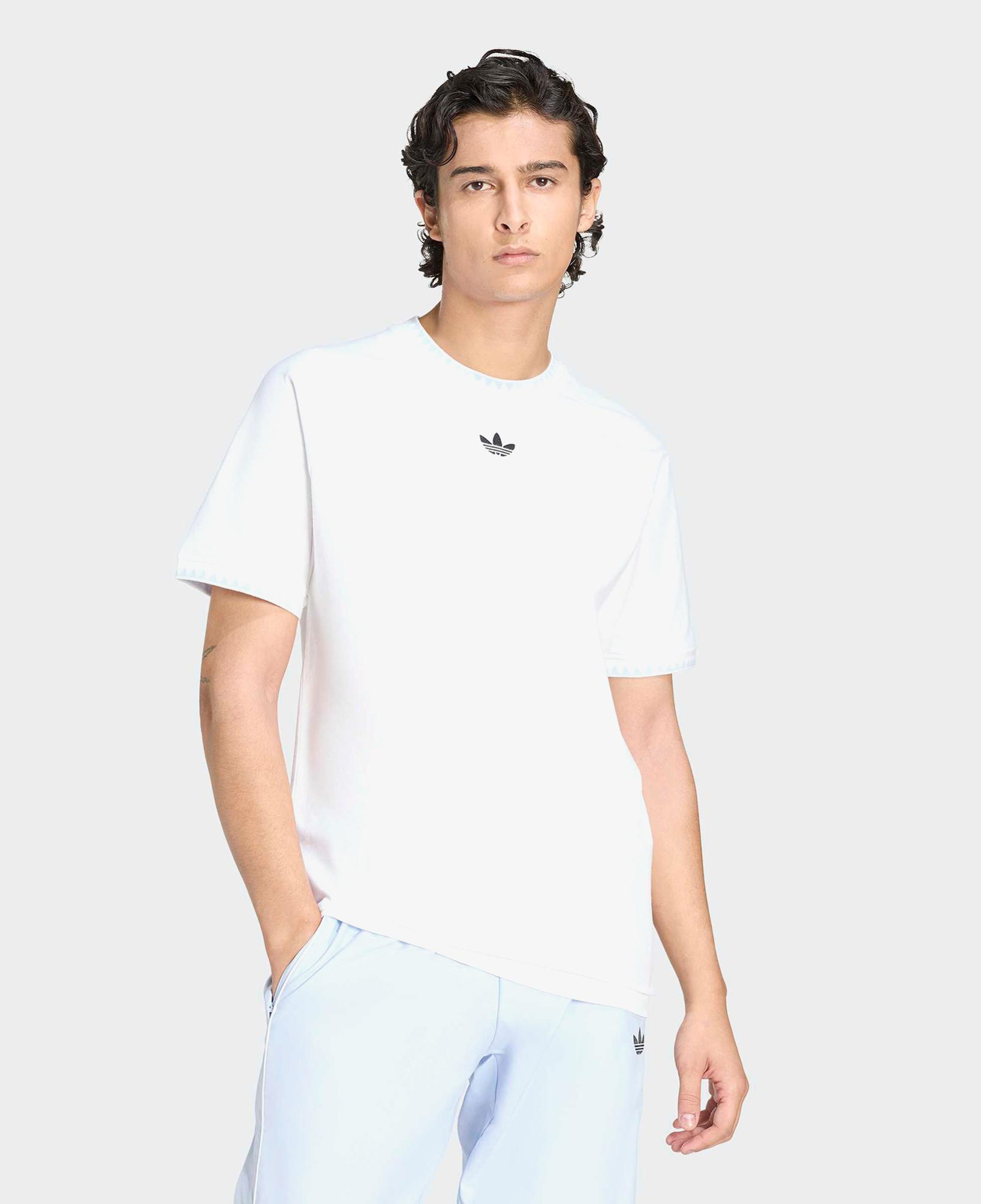 adidas Chest Erkek Beyaz T-Shirt