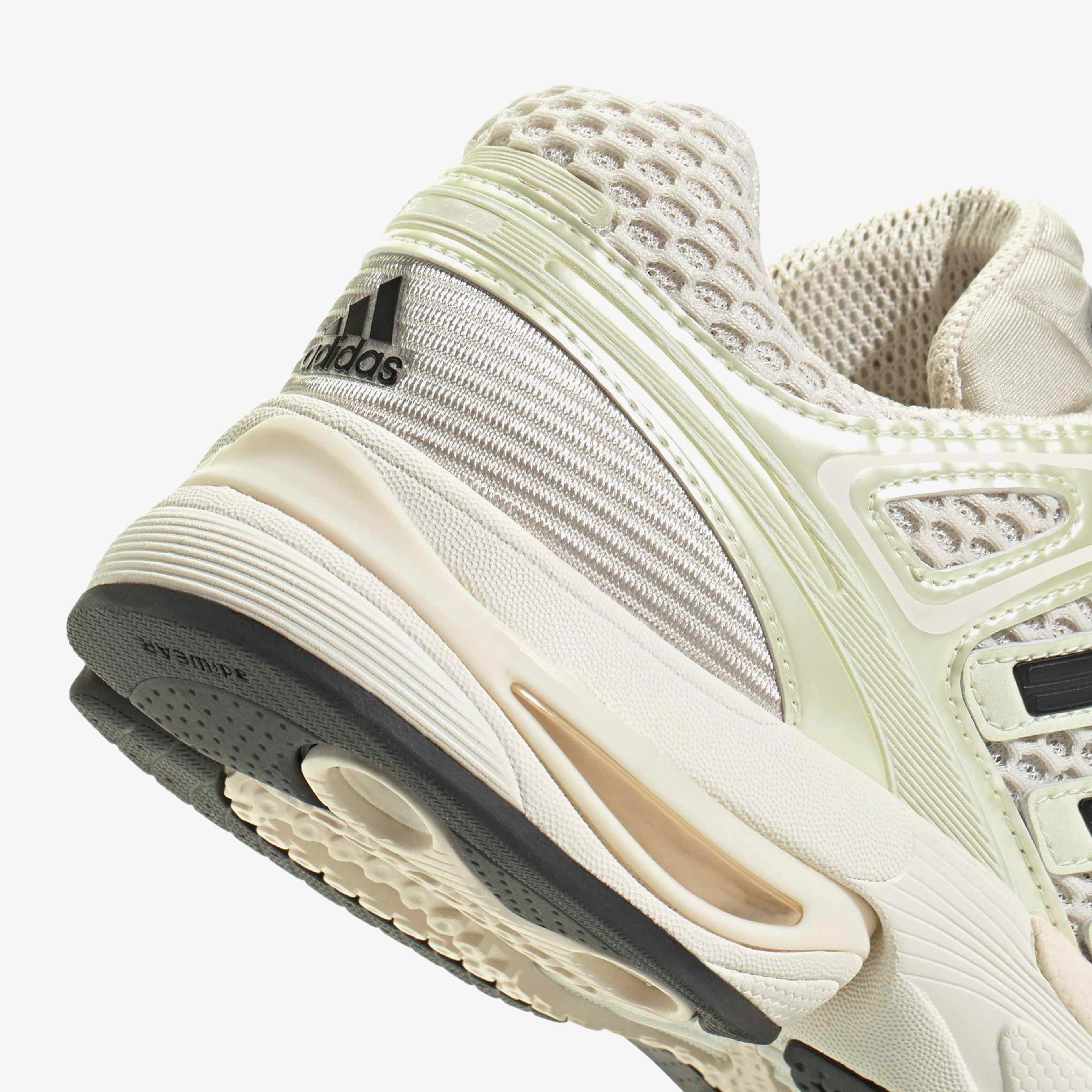 adidas Adistar Control 5 Unisex Beyaz Spor Ayakkabı