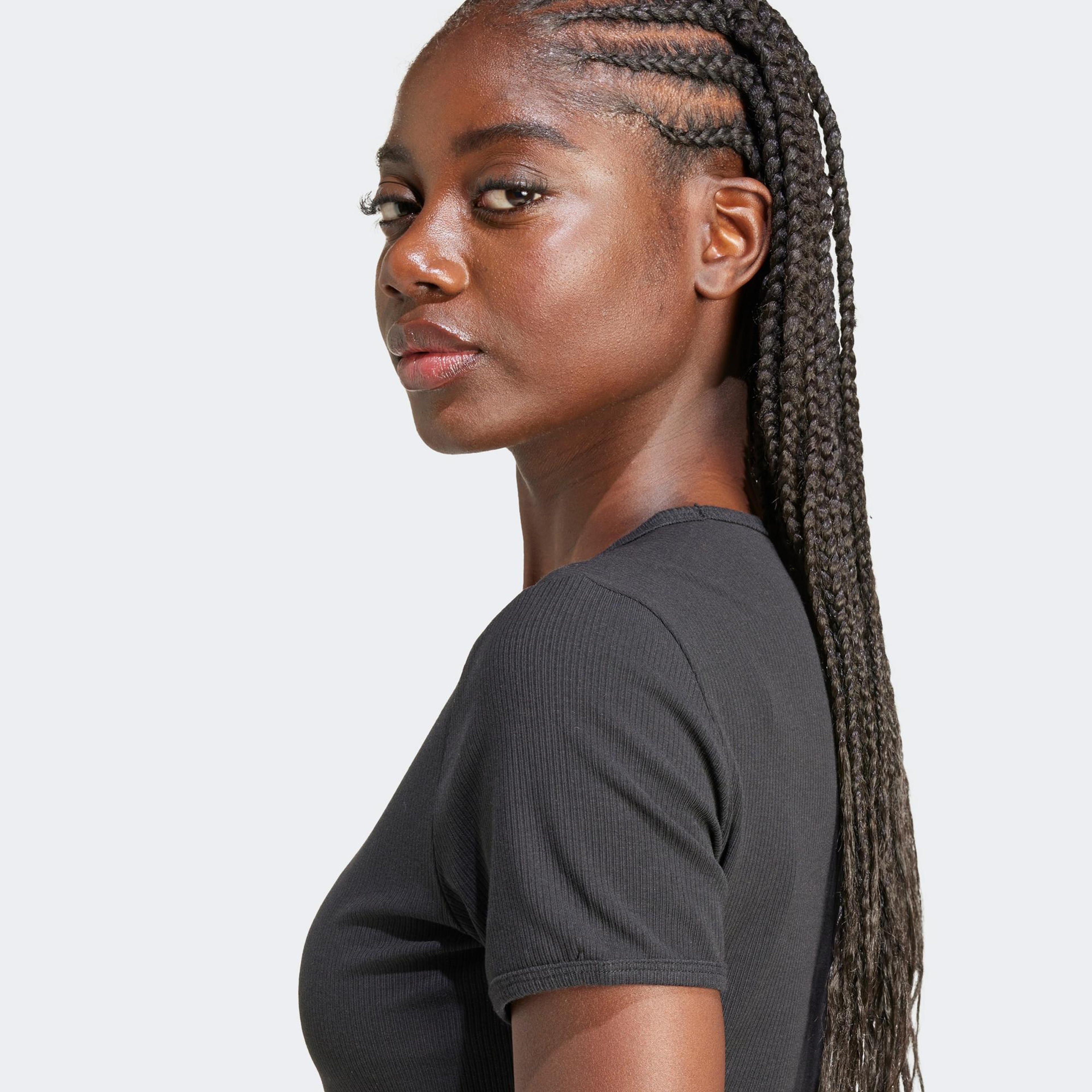 adidas Essentials Rib Kadın Siyah Crop T-Shirt
