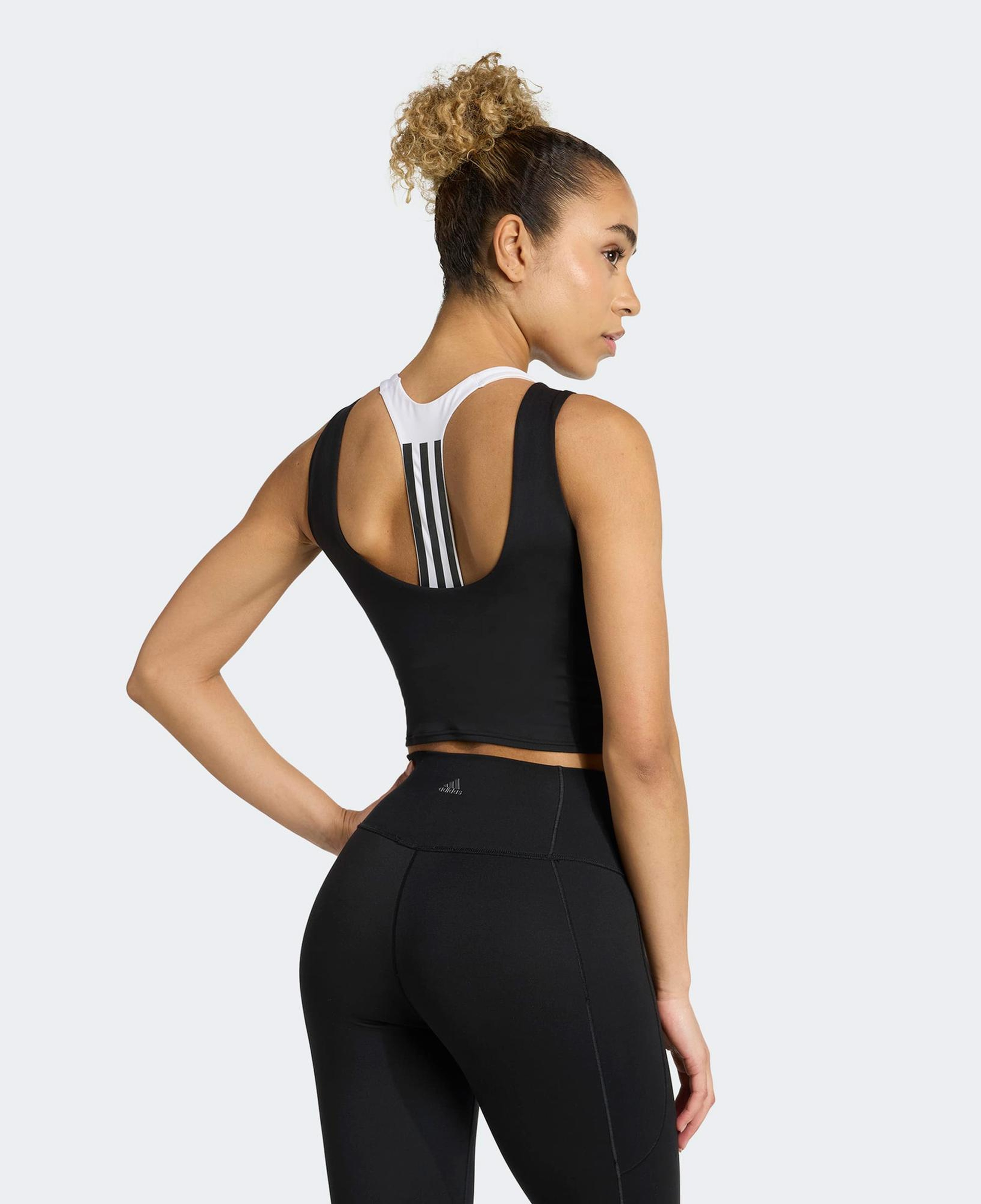 adidas Yoga Motion Kadın Siyah Crop T-Shirt